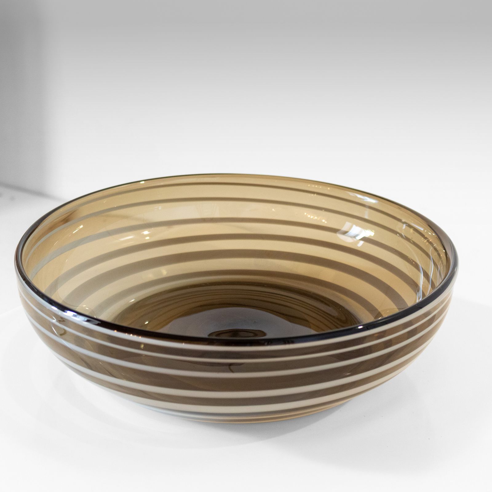 Venini Style Murano Sommerso Glass Centerpiece Bowl With Stripes Coffee & White