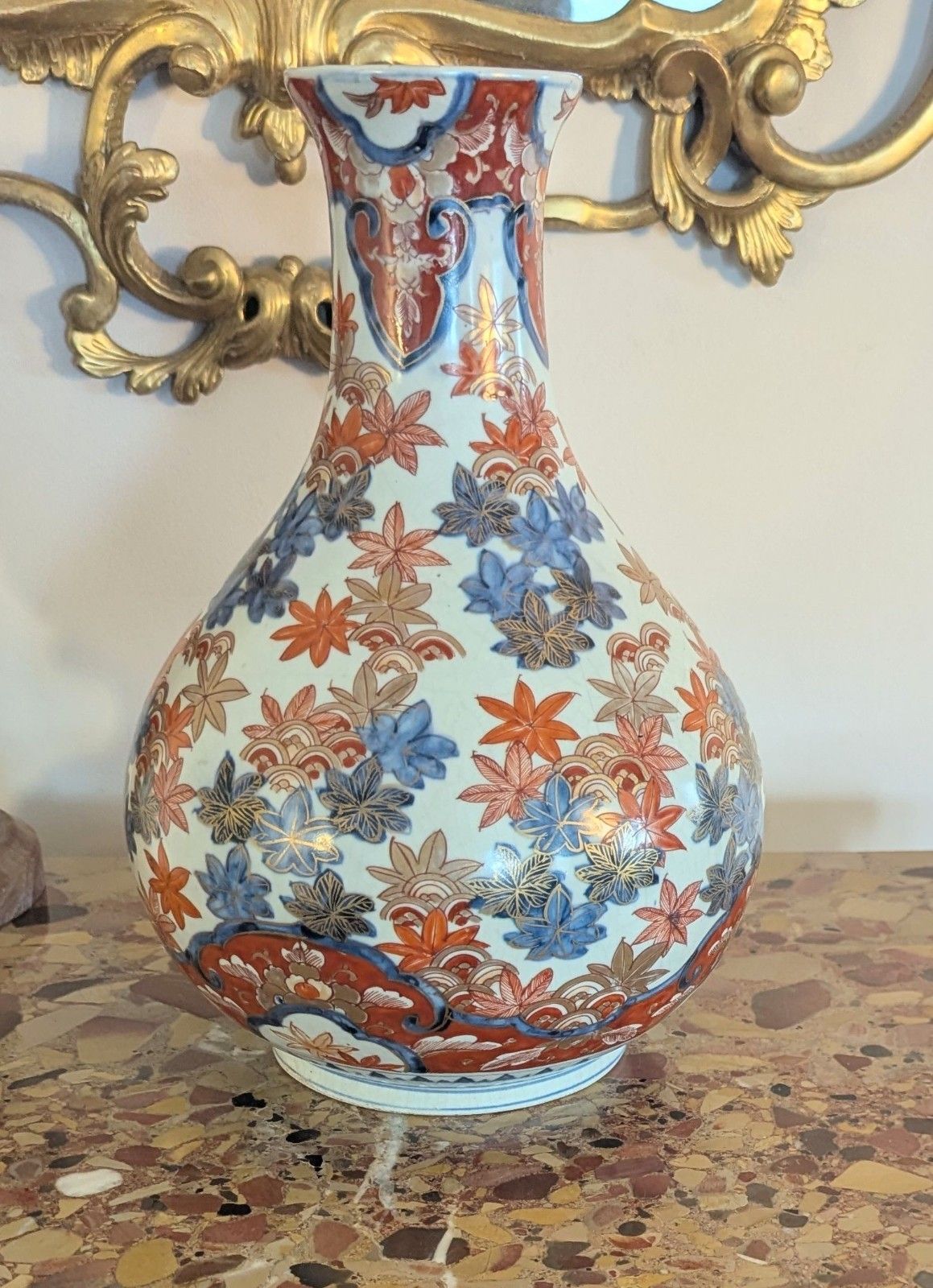 Vase Imari japonais à long col, époque Meiji 1868 1912, livraison disponible 0377.