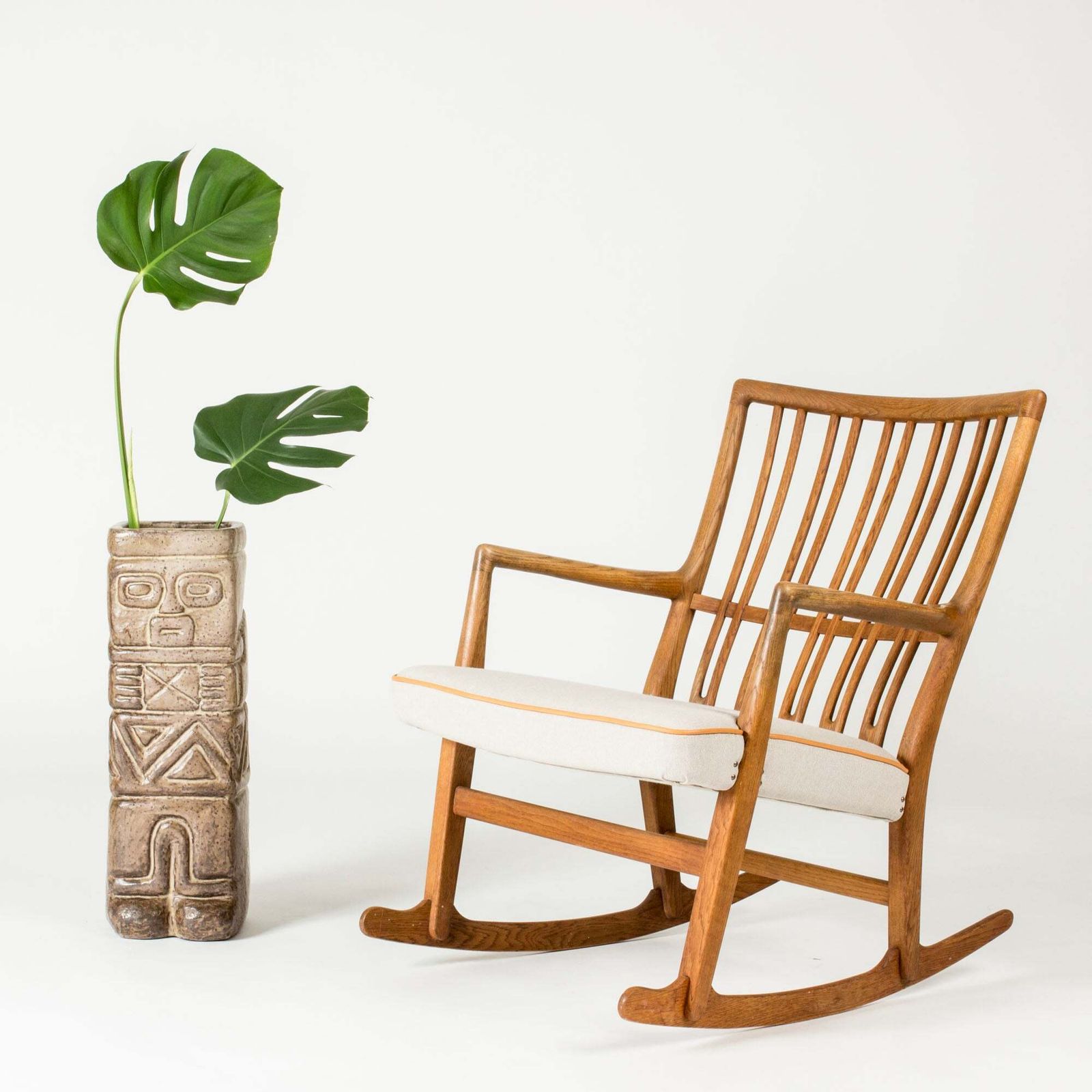 photo for sale Vase de sol en faïence par Vicke Lindstrand, Upsala Ekeby, Suède, années 1940