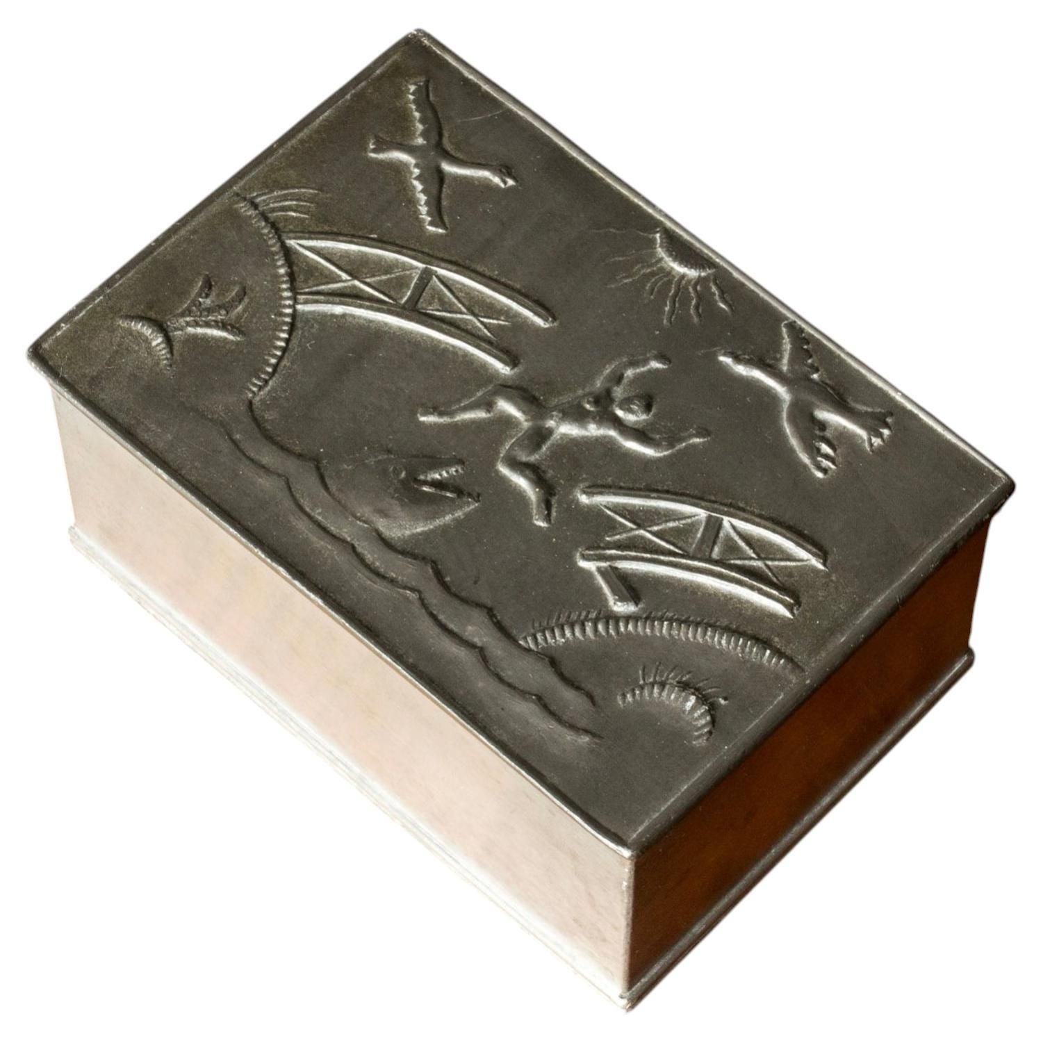Boîte en étain à couvercle Swedish Grace par Nils Fougstedt, Herman Bergman, Suède, 1928