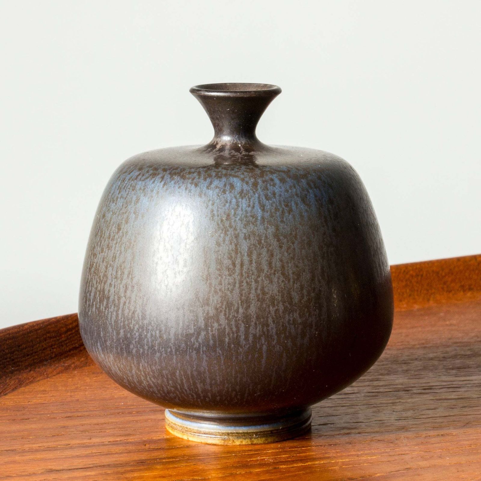 Midcentury Stoneware Vase By Berndt Friberg, Gustavsberg, Sweden, 1965 photo vinterior