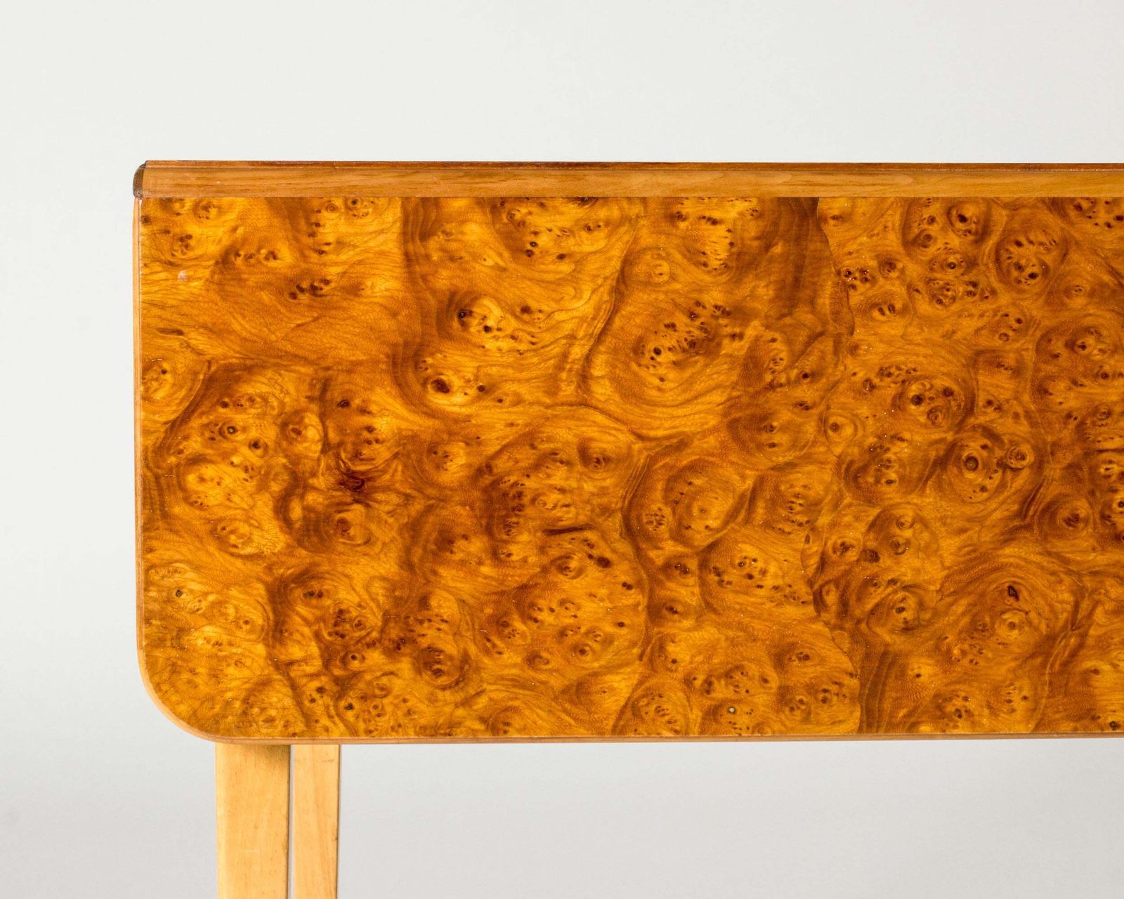 Swedish Modern tafel of consoletafel van Josef Frank, Zweden, jaren 1940/50 photo Meubels