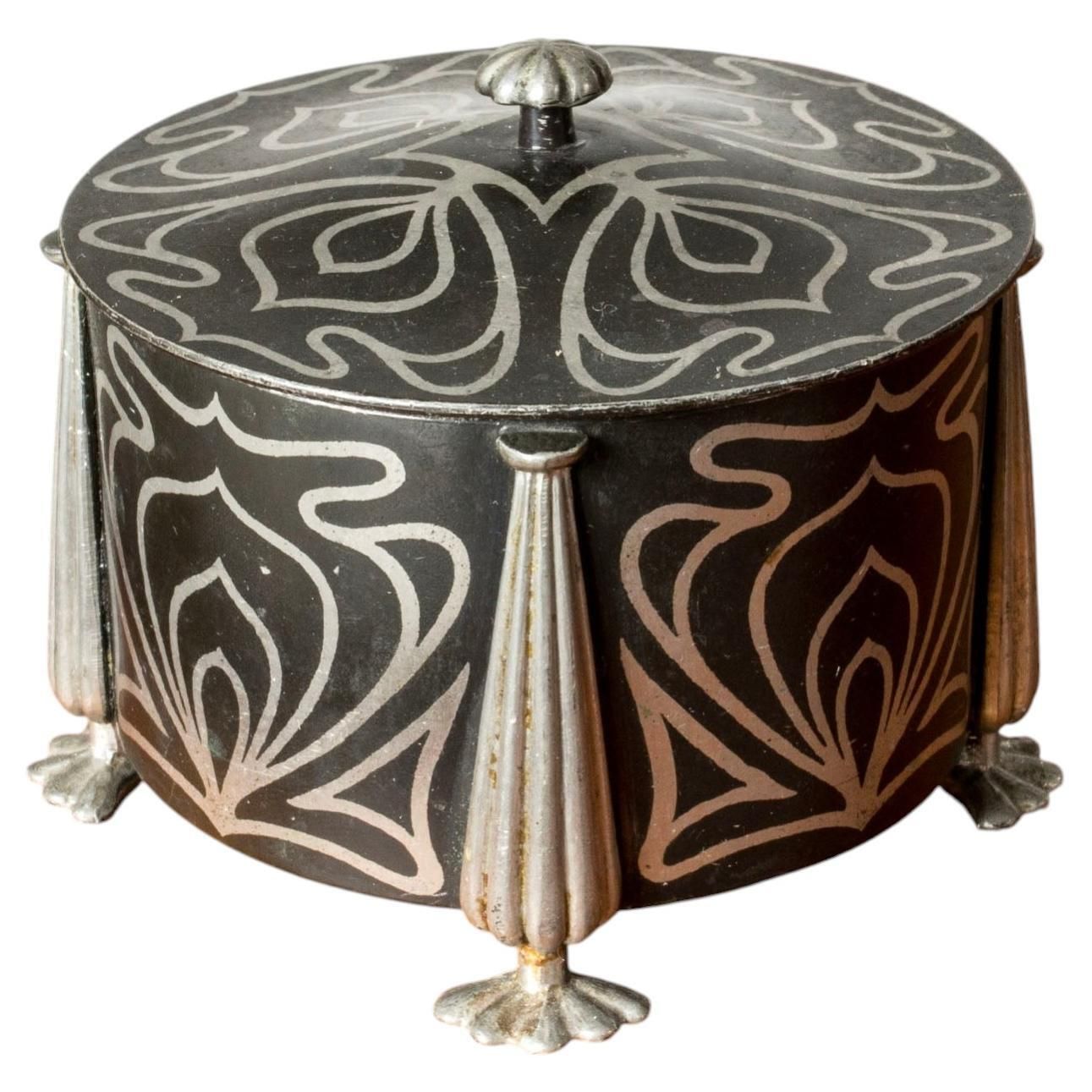 Zweedse art nouveau dekselbox van tin, Stockholm, 1904