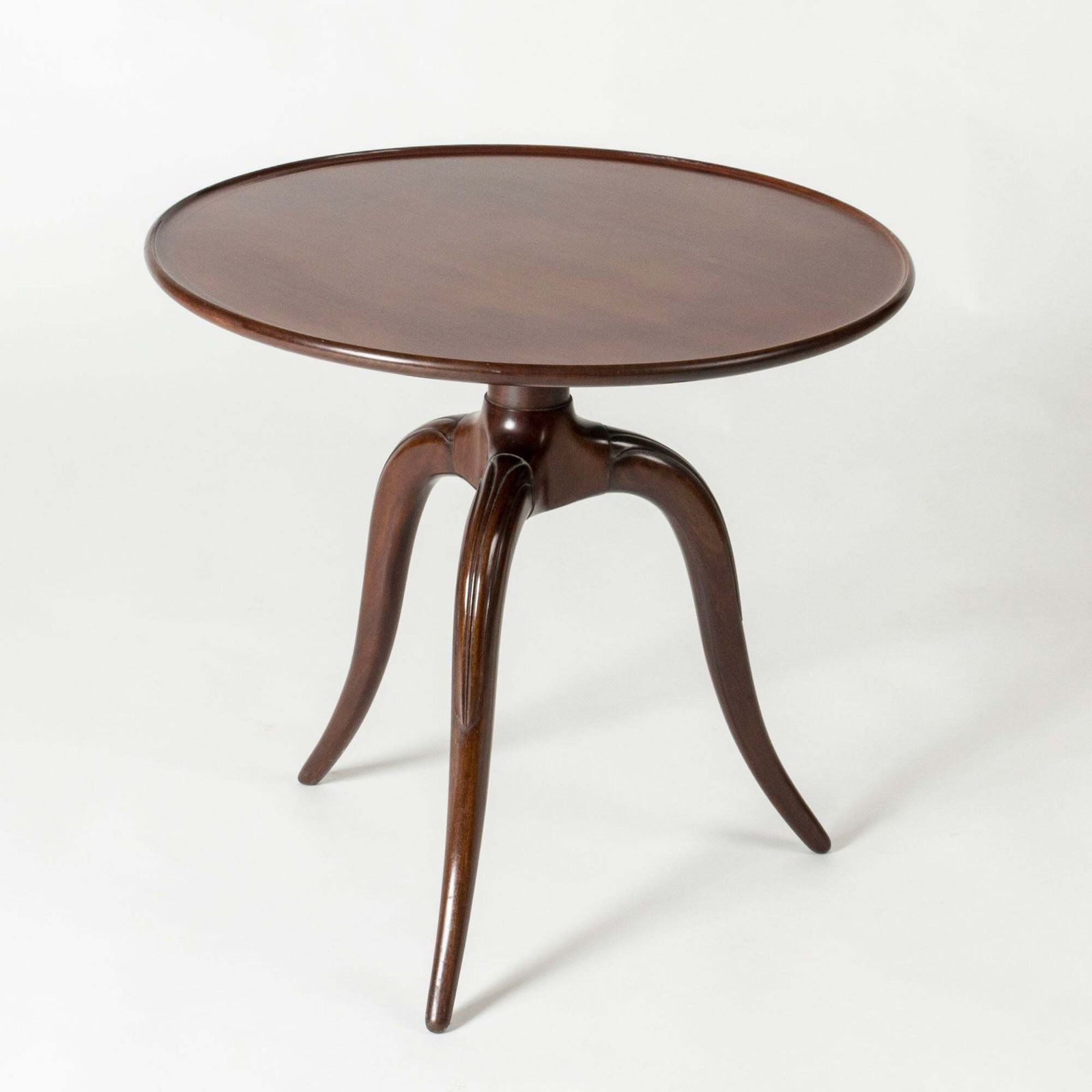 Danish Modern Mahogany Side Table By Frits Henningsen, Denmark, 1930/40s photo Meubels