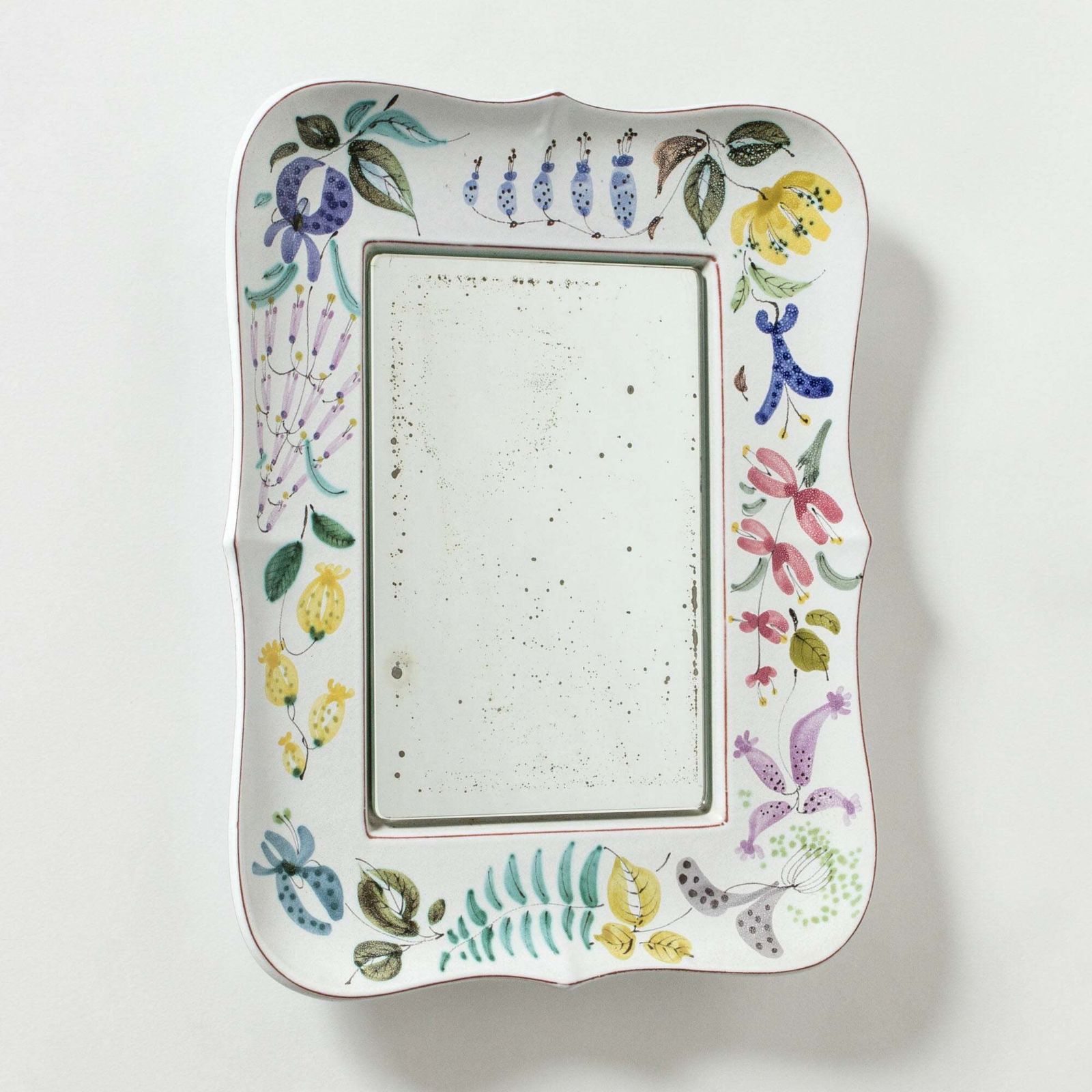 Zweedse mid-century faience wandspiegel van Stig Lindberg voor Gustavsberg, jaren 1940 photo furniture