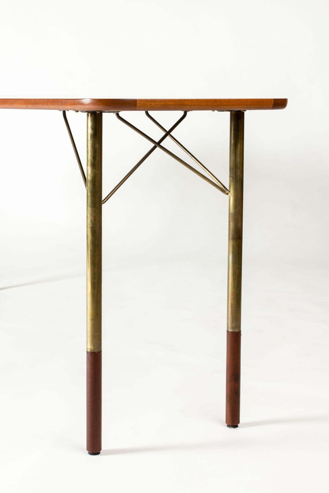 photo for sale Scandinavian Modern vrijstaand teakhouten bureau, Denemarken, jaren 1950