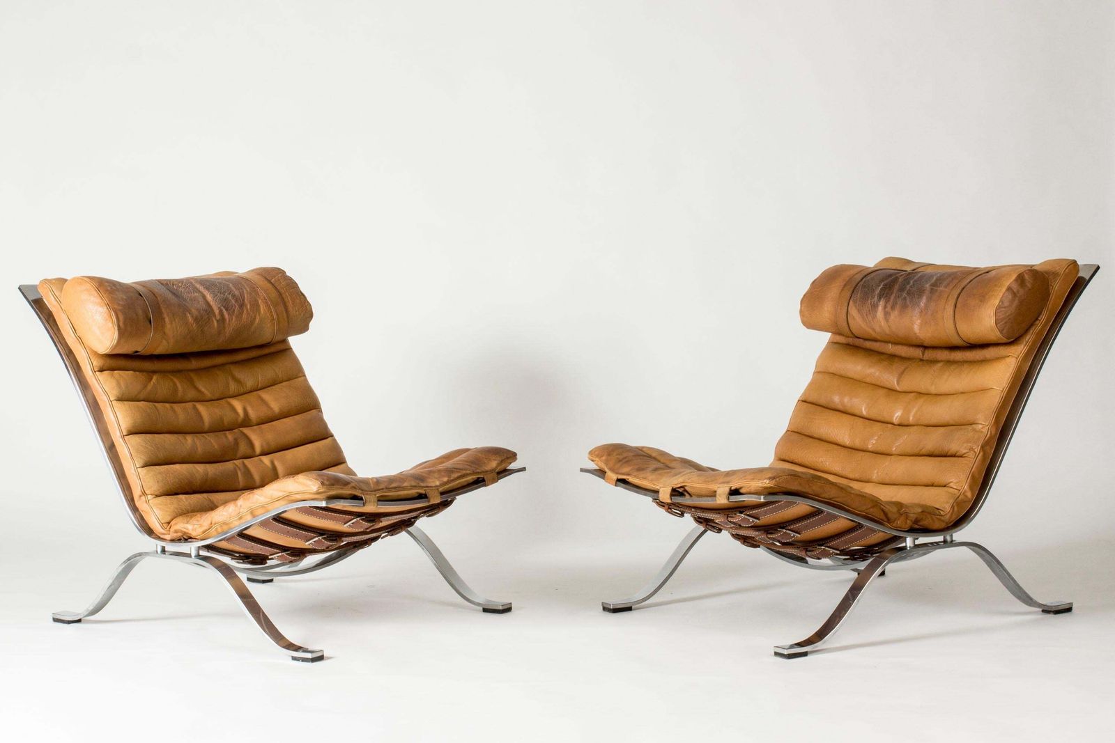Fauteuils lounge mid-century modern « Ari » par Arne Norell, Suède, années 1960 photo Mobilier