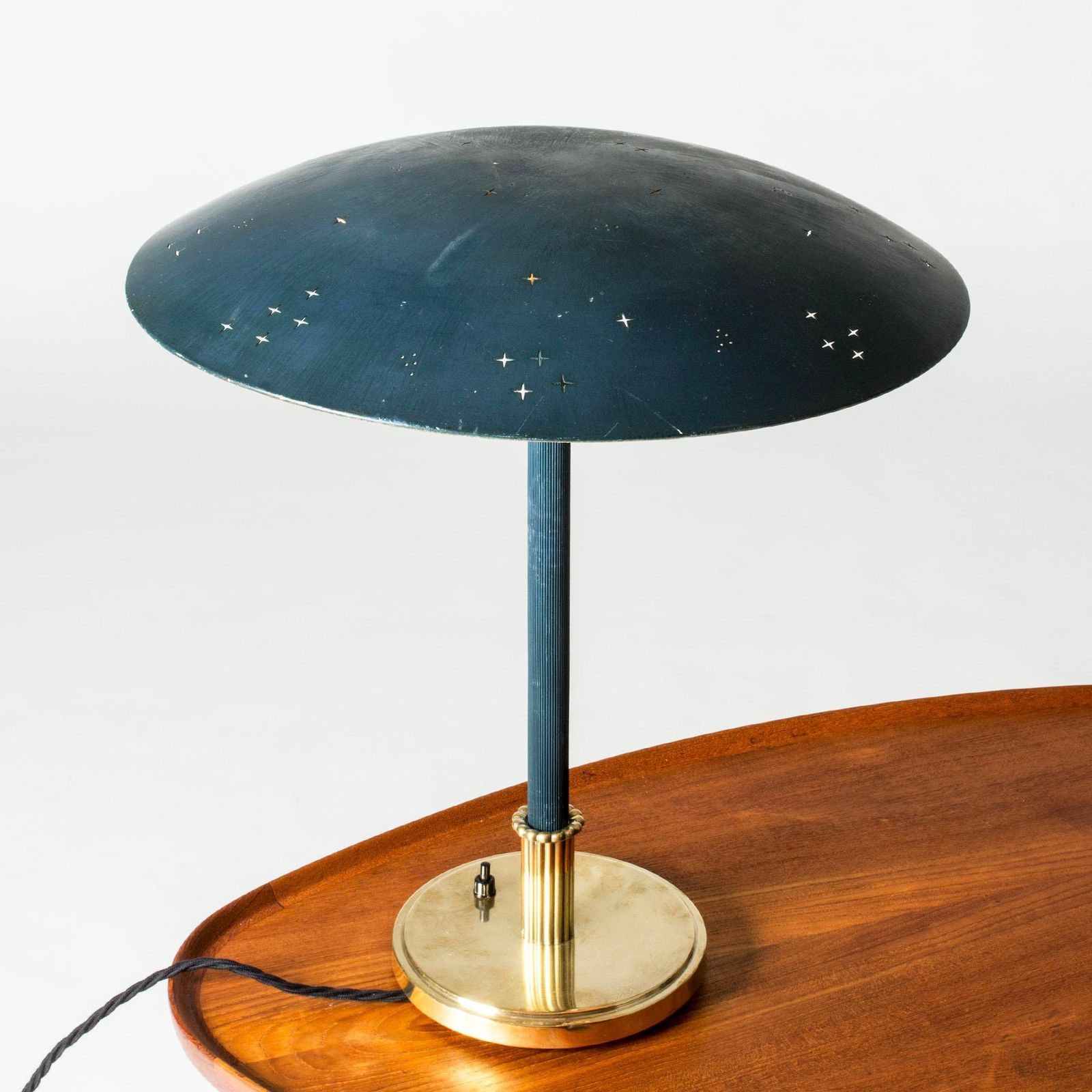 Zweedse moderne tafellamp van Harald Notini, Böhlmarks, Zweden, jaren 1940 photo Verlichting