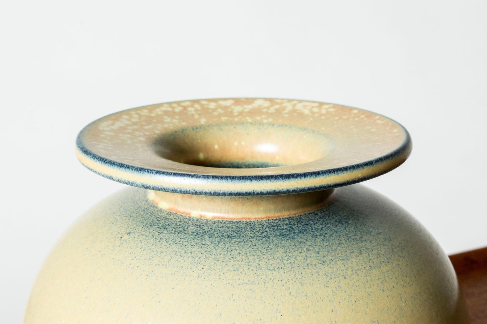 Midcentury Stoneware Vase By Gunnar Nylund, Rörstrand Ateljé, Sweden, 1940s photo vintage
