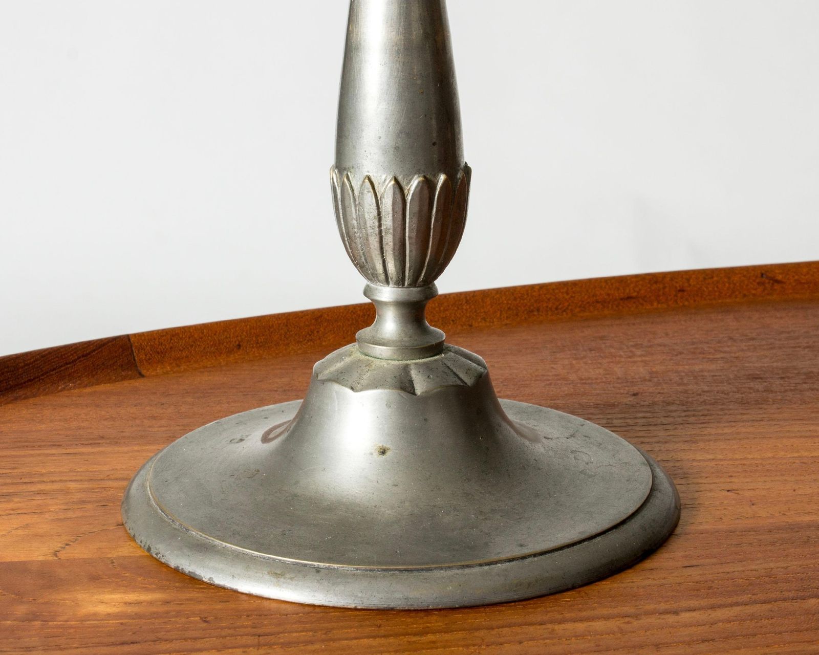 photo furniture Finse kandelaar van Paavo Tynell voor Taito Oy, jaren 1920/30