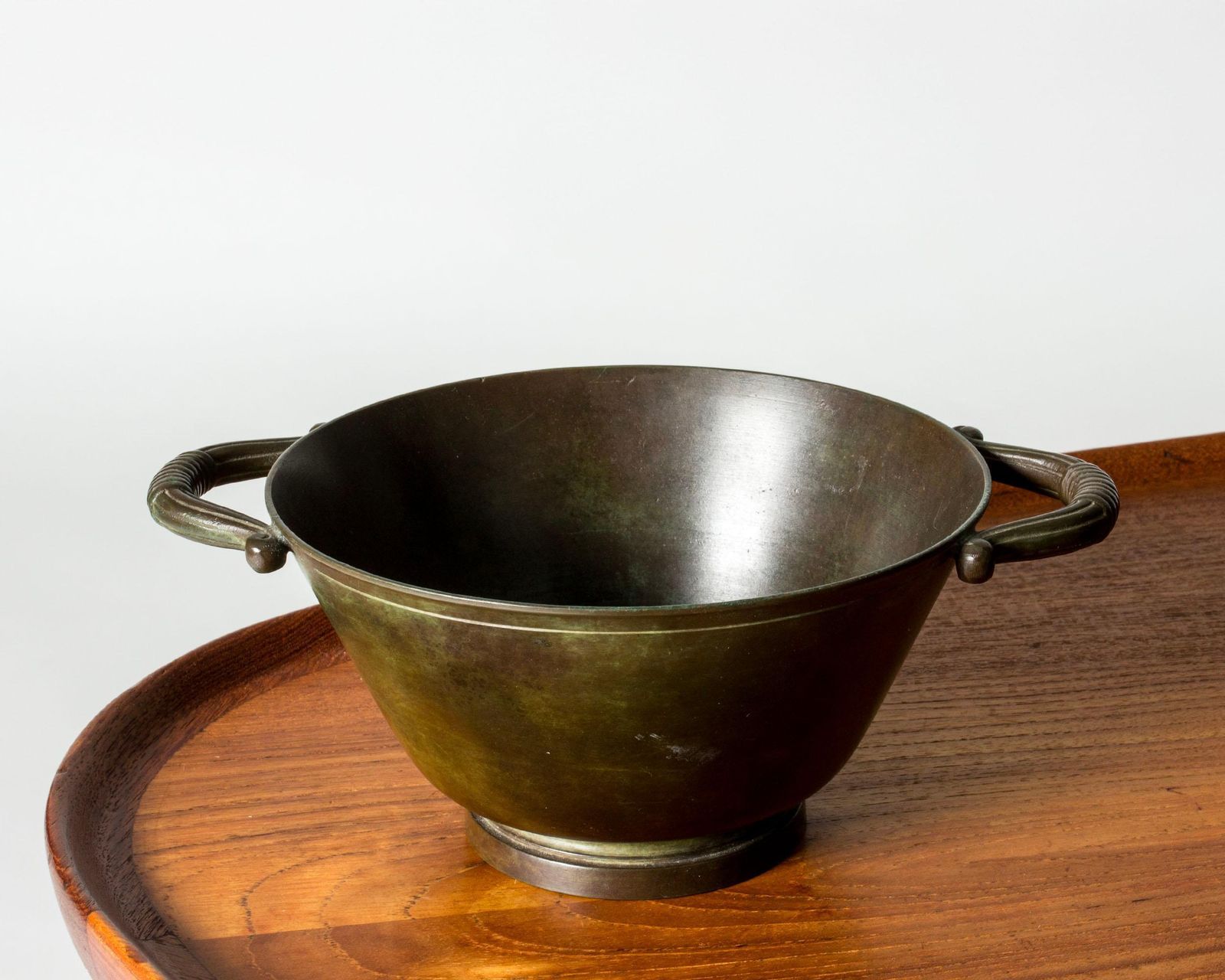 Zweeds modernistische gepatineerde bronzen schaal van Gab, jaren 1930 photo furniture