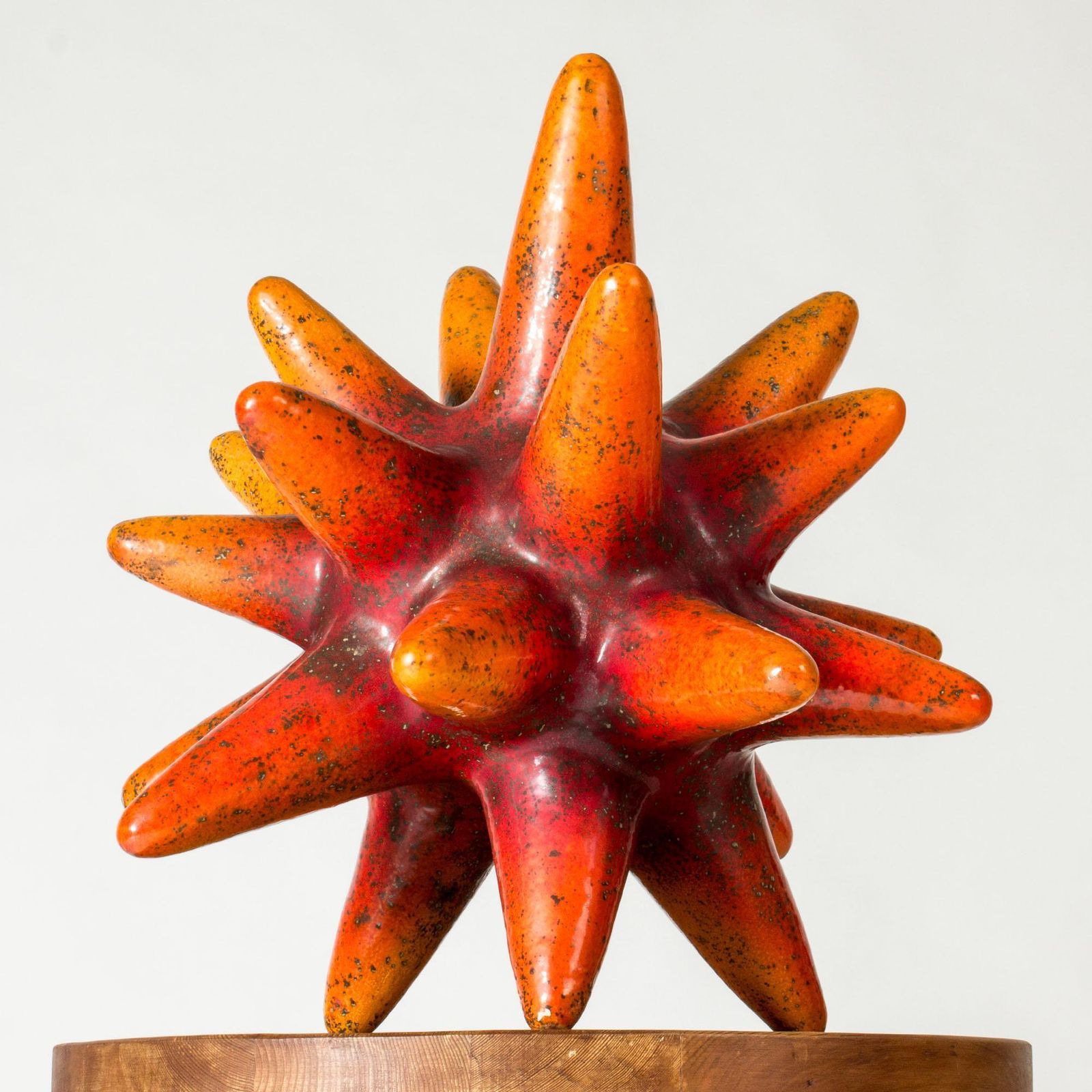 Zweedse modernistische zeegel-sculptuur van Hans Hedberg, Biot, Frankrijk photo vinterior