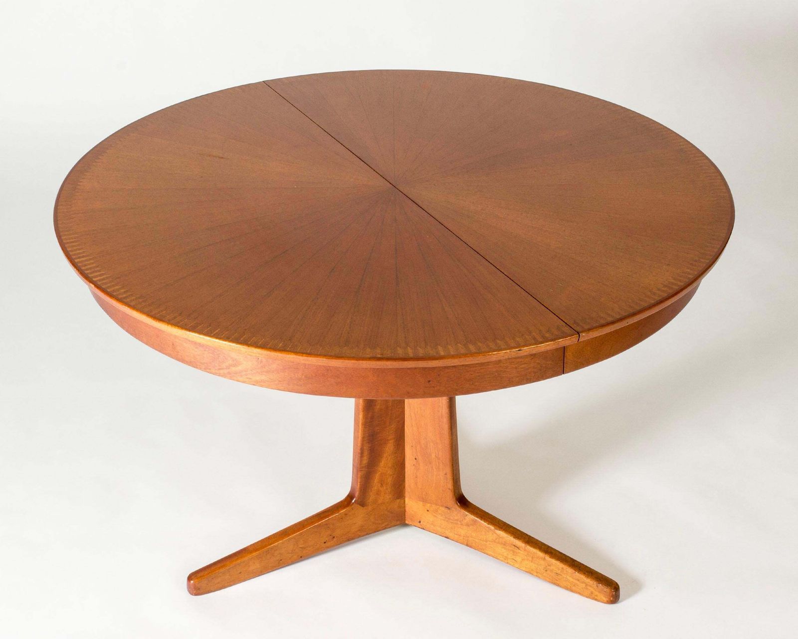 Table à manger suédoise moderne en acajou par Carl Axel Acking, années 1940 photo Mobilier