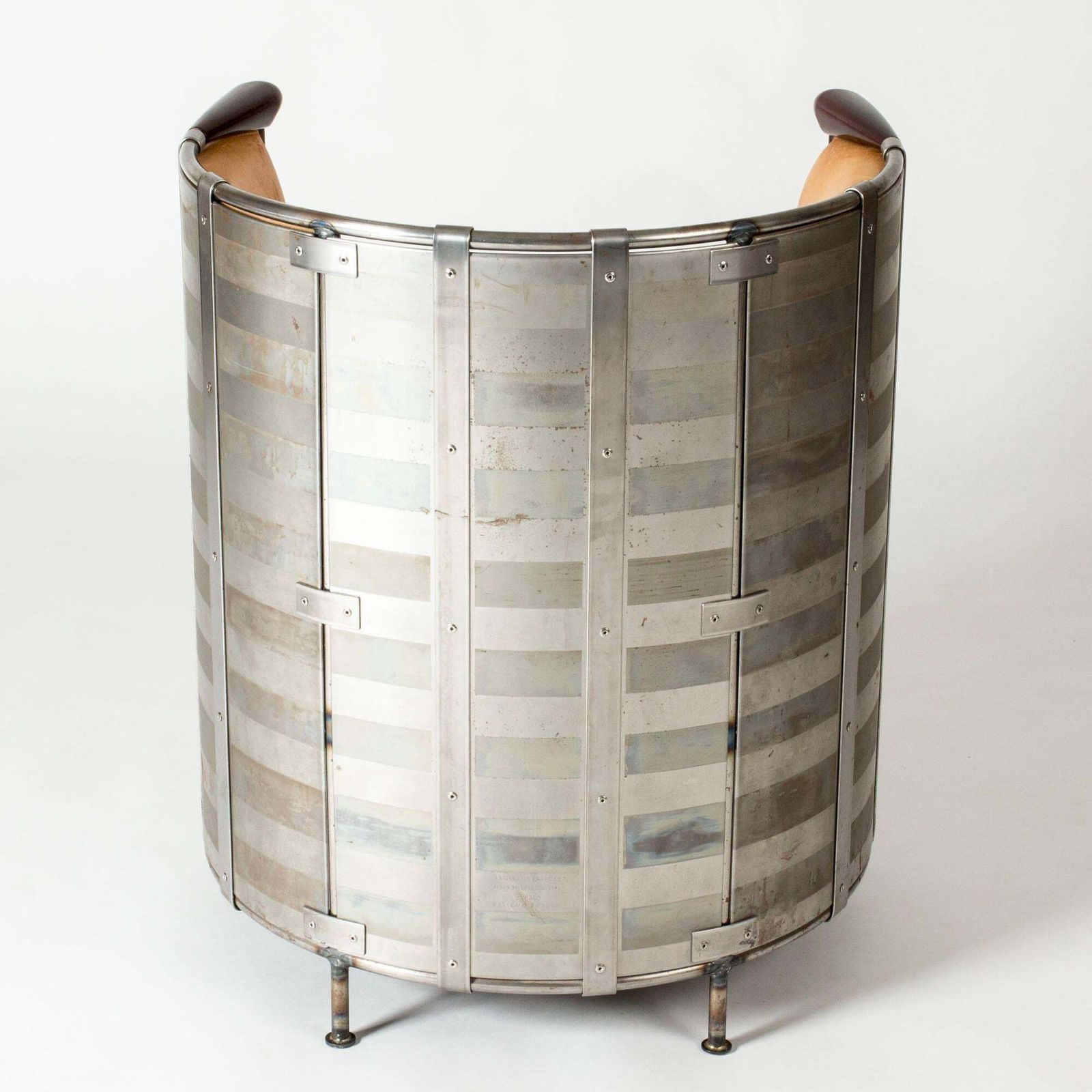 Post Modernist "Moose Skin Lounge Chair", Mats Theselius, Källemo, Sweden, 1991 photo vintage