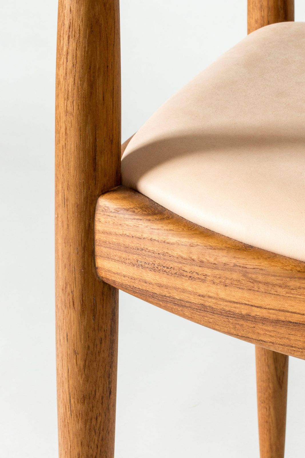 39290.0 Set van vier "The Chair" eetkamerstoelen van Hans J. Wegner photo
