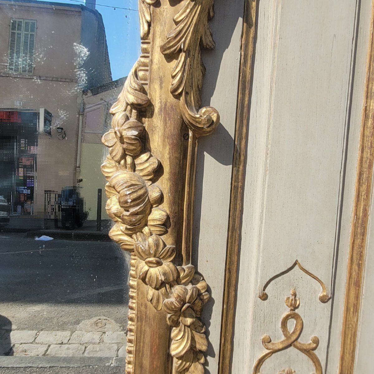 Grand trumeau de style Louis XV en bois doré et laqué, XIXe siècle photo vinterior