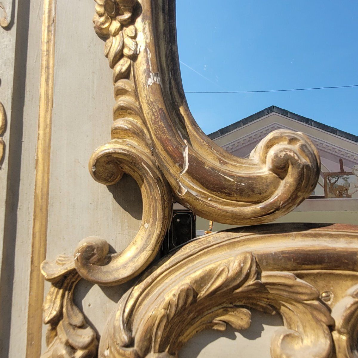 photo for sale Grand trumeau de style Louis XV en bois doré et laqué, XIXe siècle