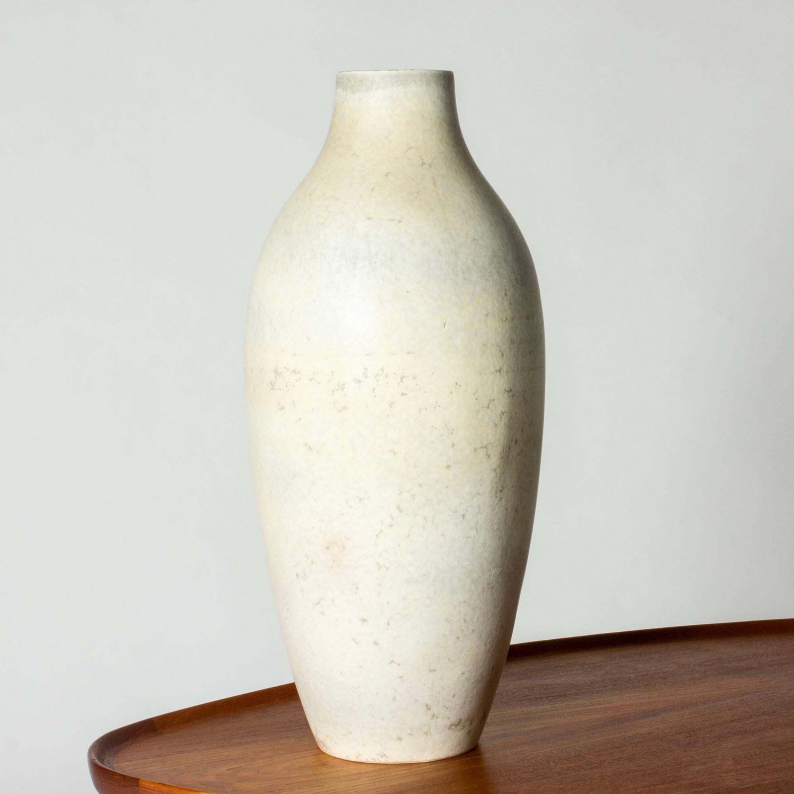 Stoneware vloervaas van Carl Harry Stålhane photo furniture