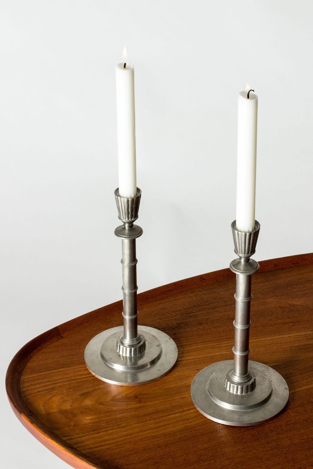 Bougeoirs modernistes en étain par Erik Flemming, Suède, 1930 photo furniture