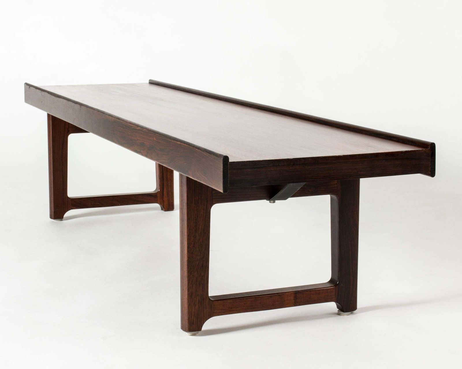 Banc mid-century « Krobo » en palissandre, par Torbjørn Afdal pour Bruksbo, Norvège, années 1960 photo vintage