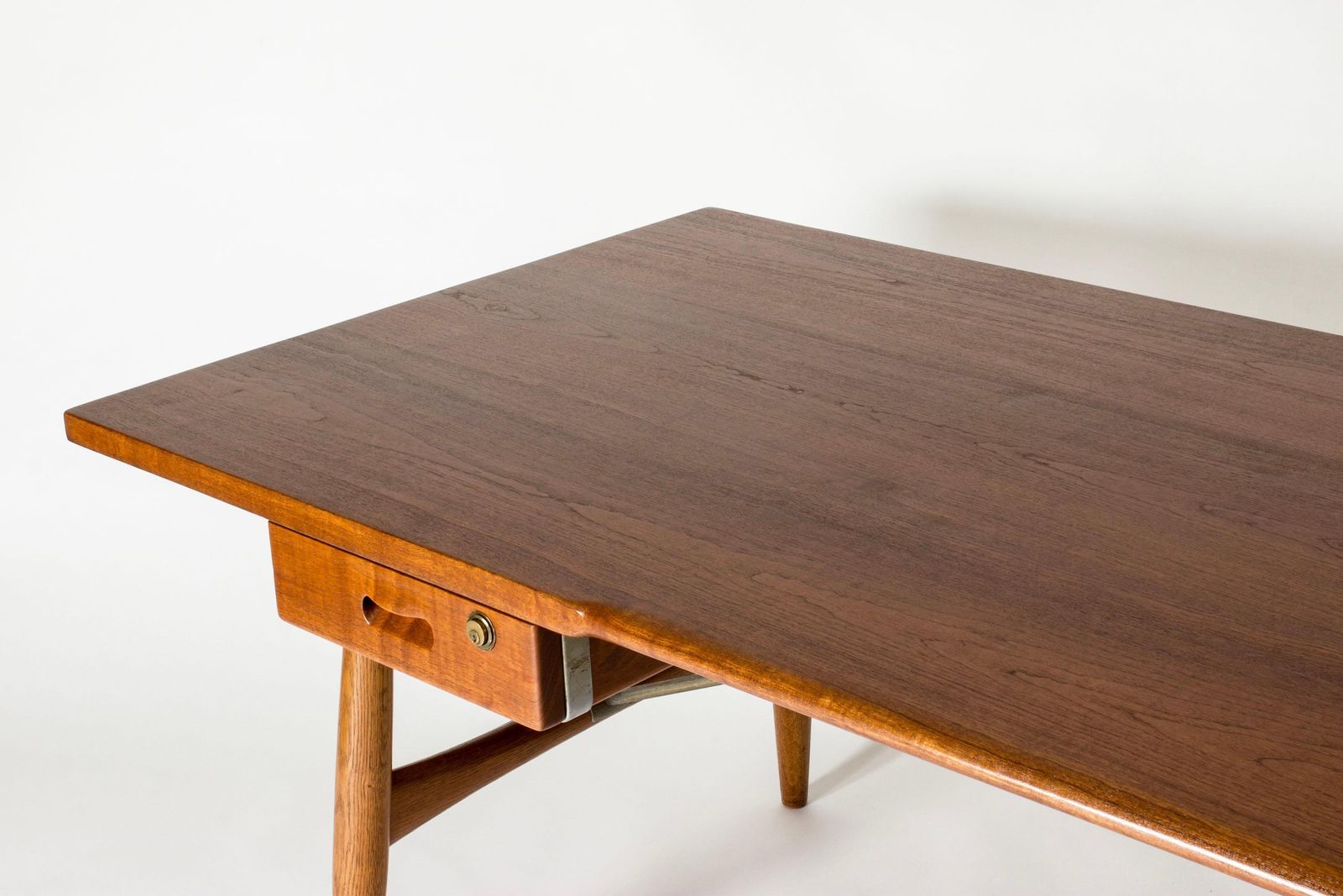 photo furniture Bureau d'architecte mid-century modern, Hans J. Wegner, Danemark, années 1960