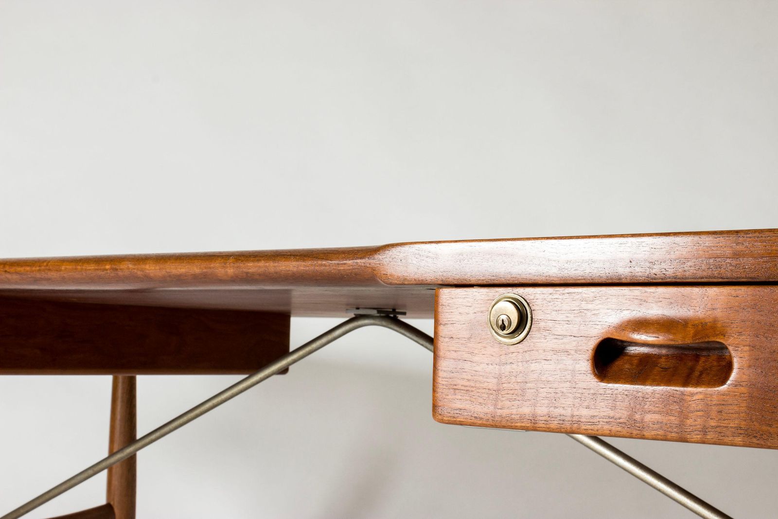 photo for sale Bureau d'architecte mid-century modern, Hans J. Wegner, Danemark, années 1960