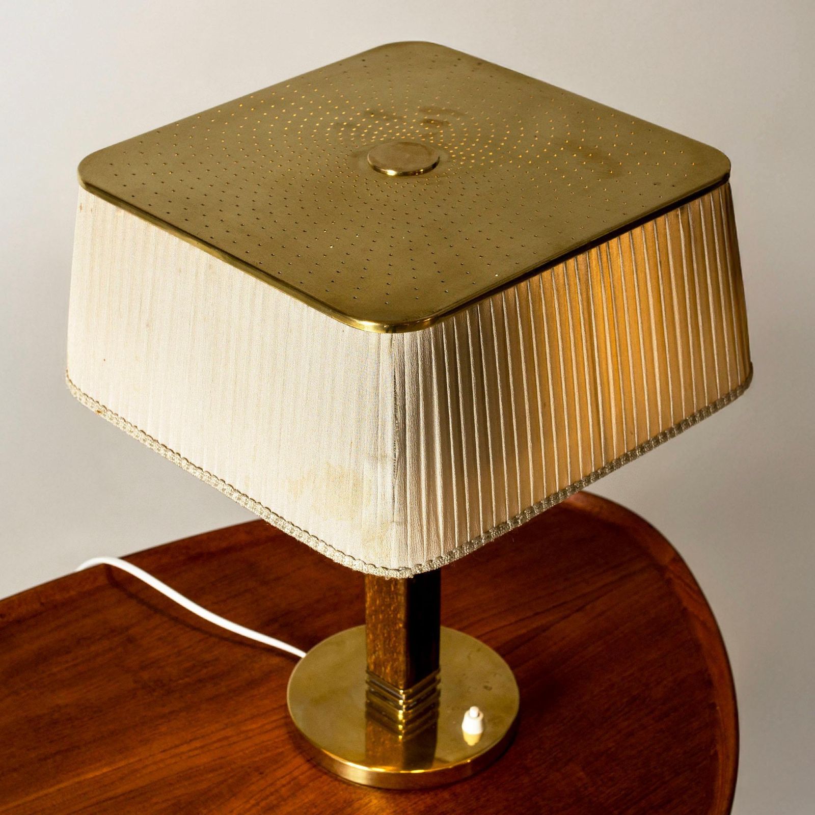 photo furniture Table Lamp #5066 By Paavo Tynell For Taito Oy, Finland, 1940s