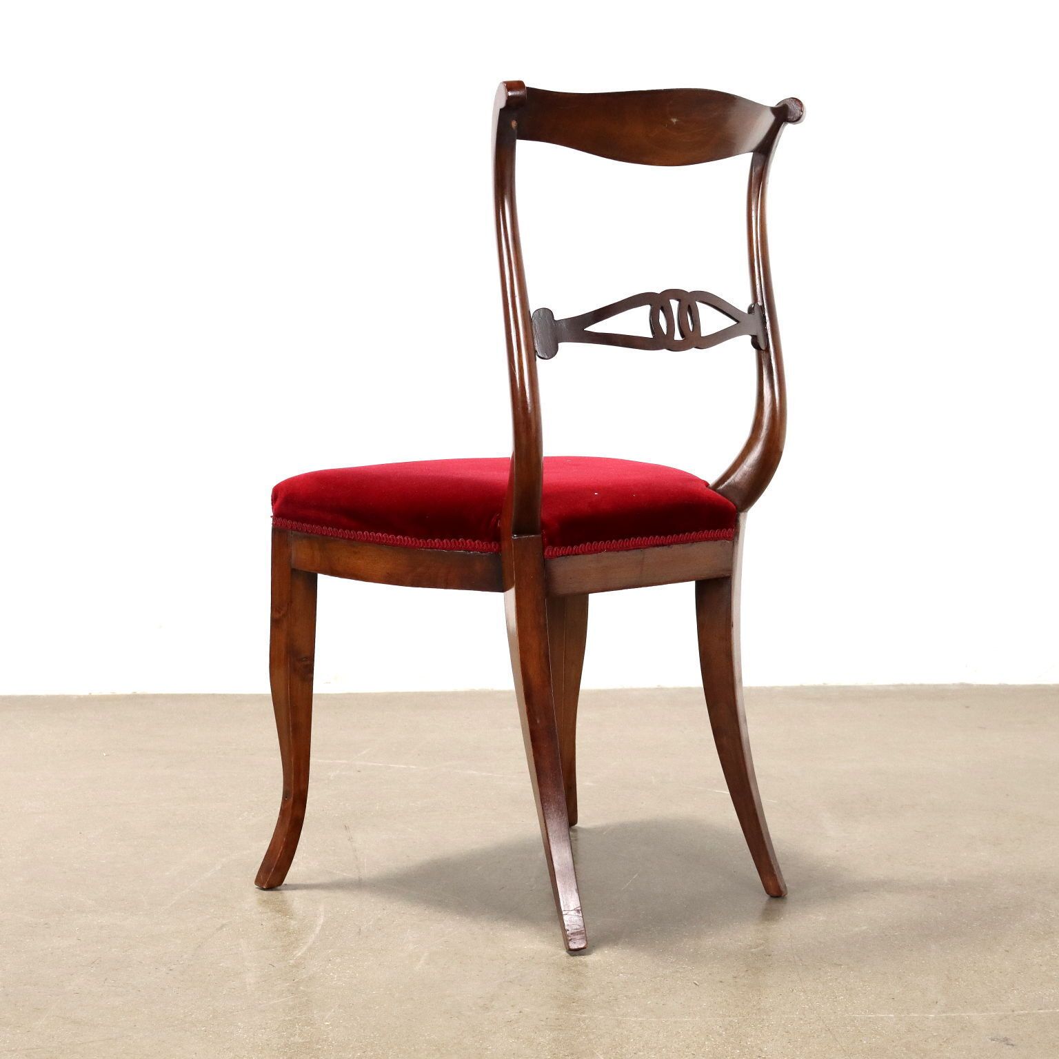 390.0 Neorenaissance hoge stoel in walnoot met Rococo stoelen photo