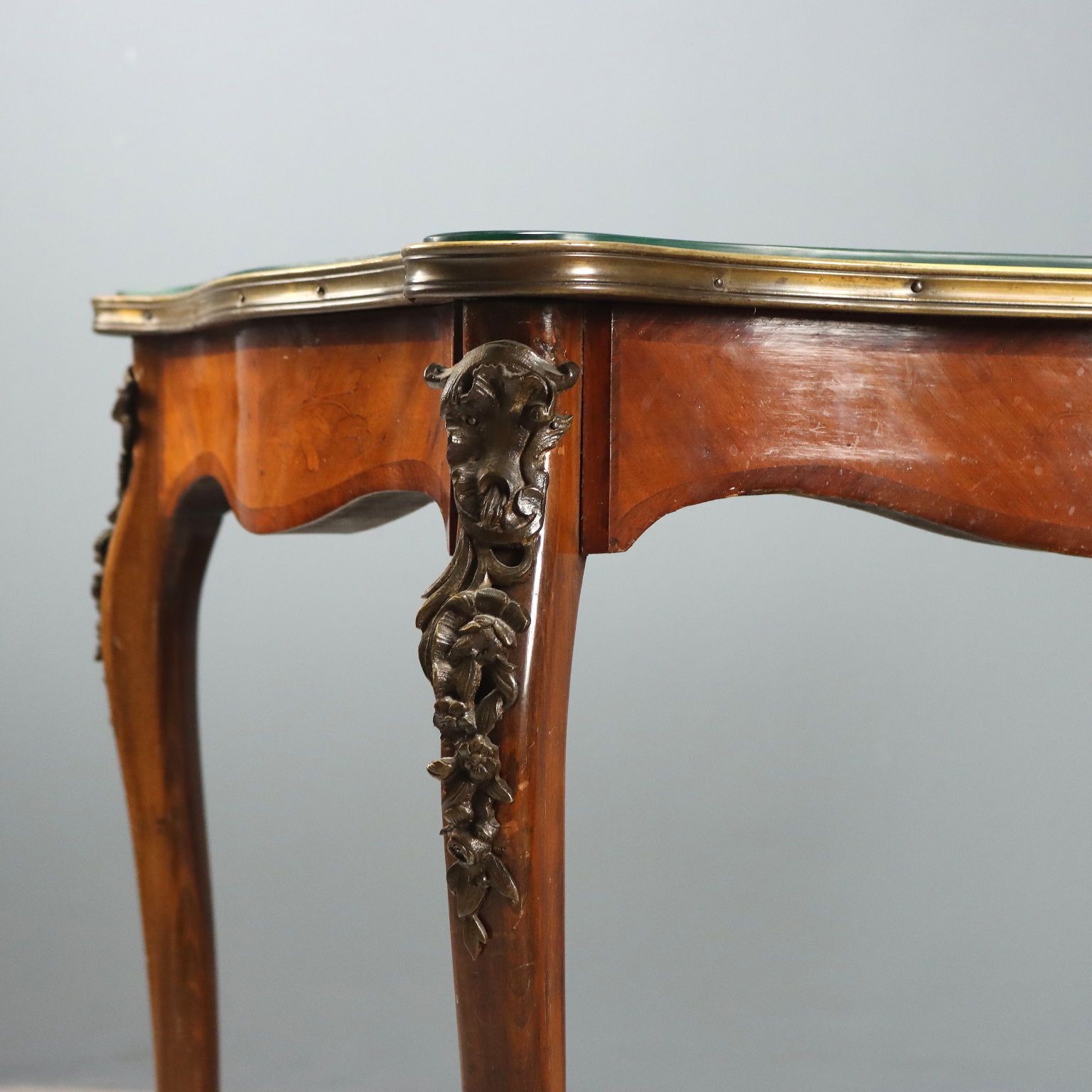 Ingelegd Centertafel photo for sale