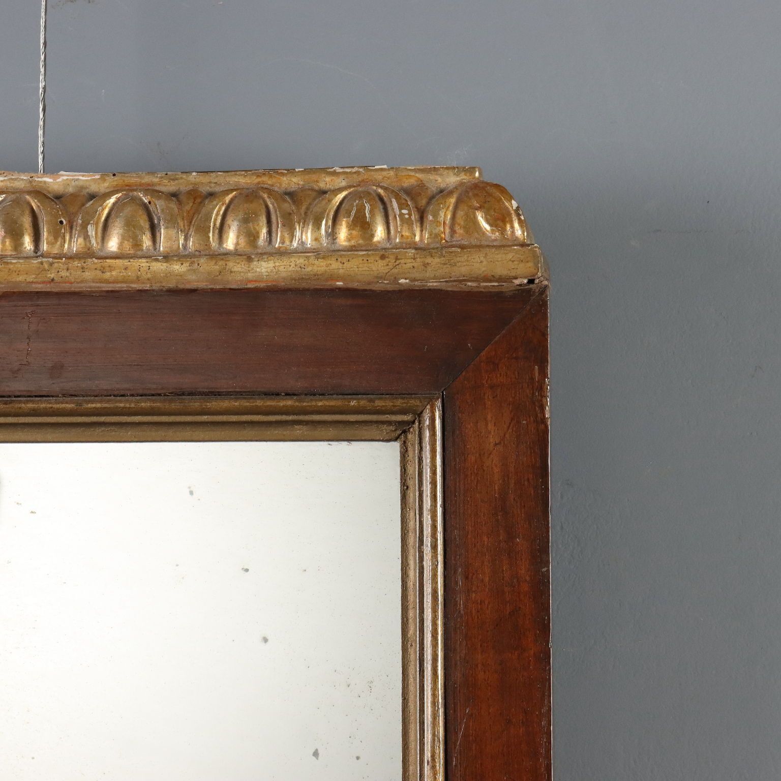 Miroir d'époque en noyer sculpté doré, Italie, XIXe siècle photo 390.0