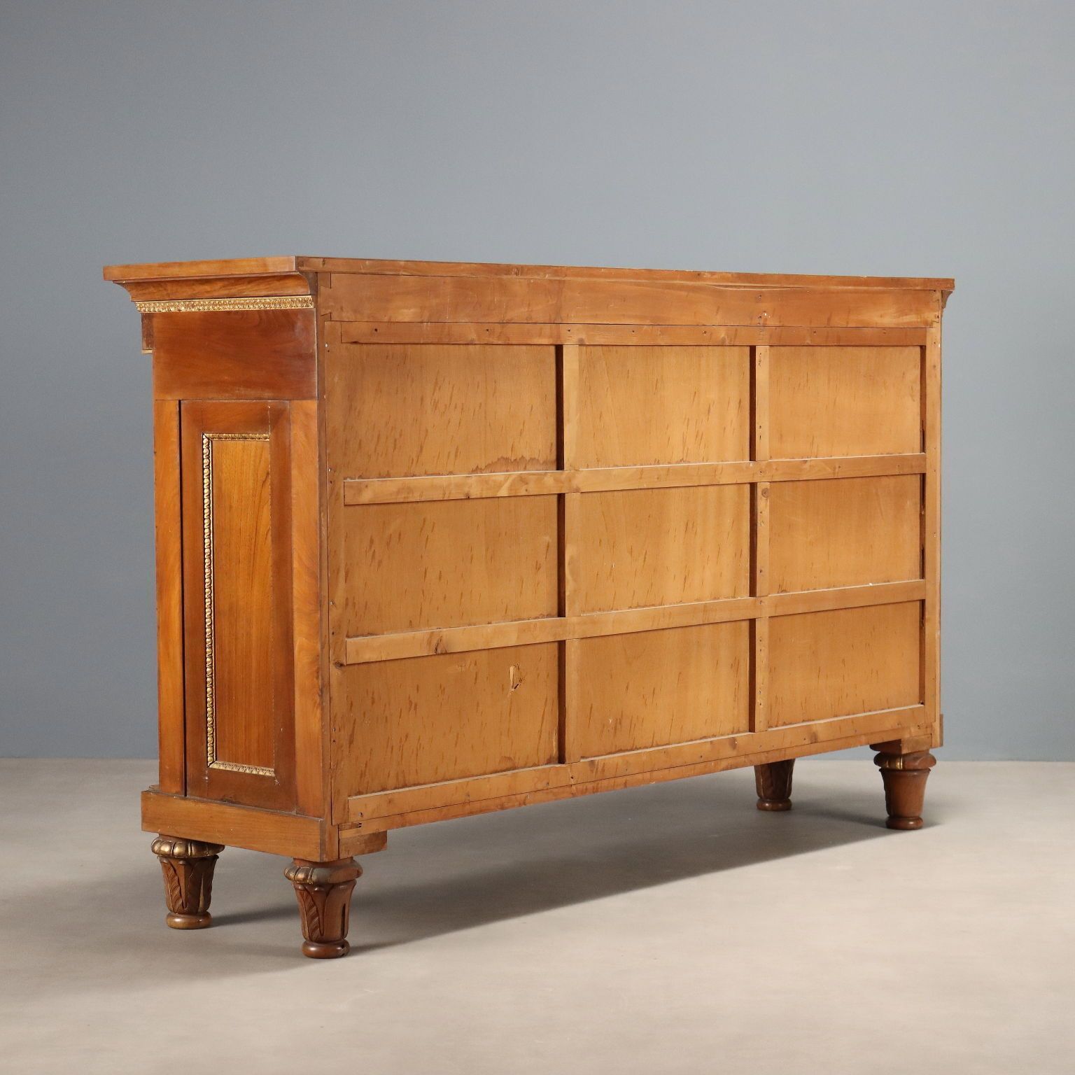 photo for sale Armoire de style Empire en noyer, 3 portes, XXe siècle