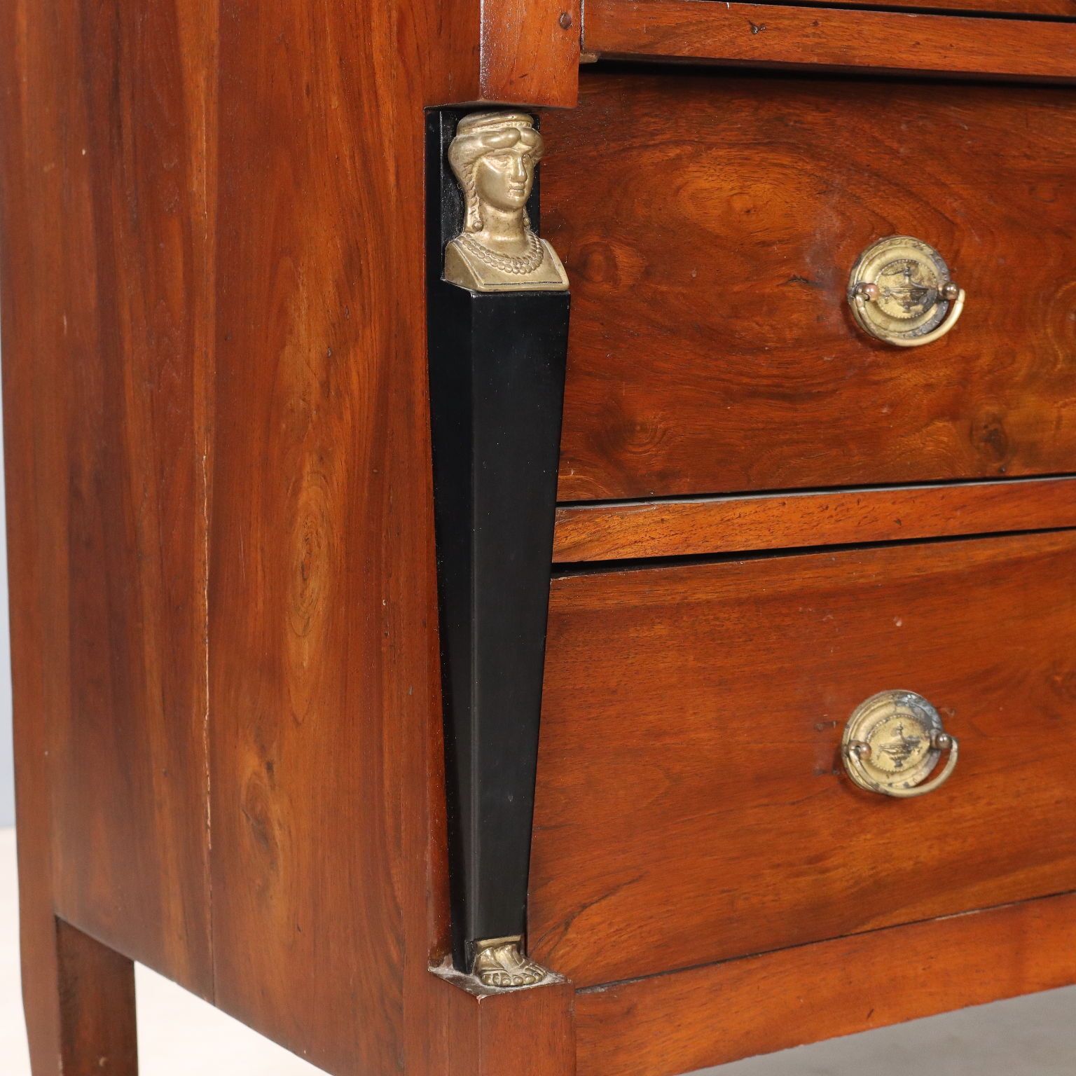 Commode d'époque en noyer 3 tiroirs, Italie, XIXe siècle photo Mobilier