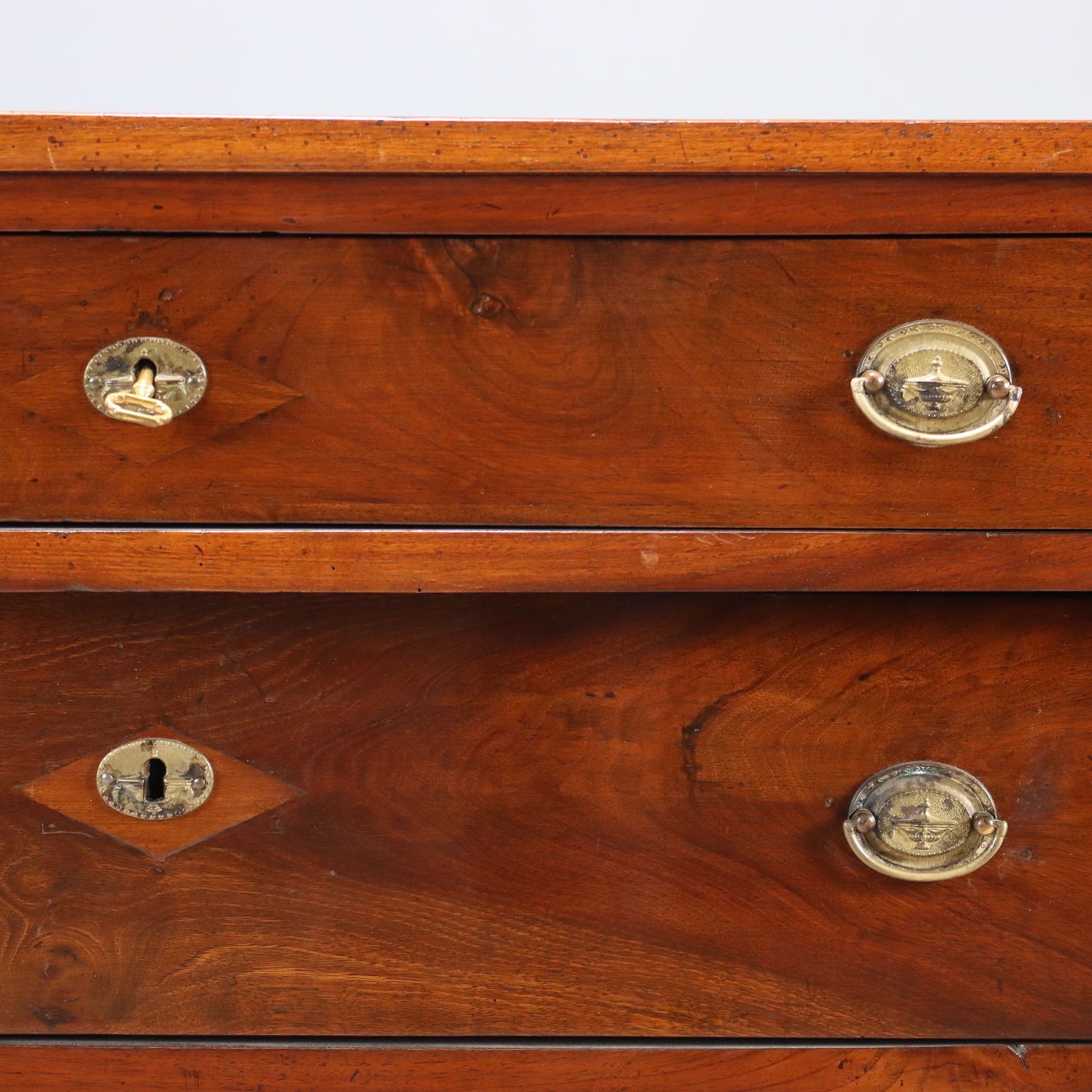 Commode d'époque en noyer 3 tiroirs, Italie, XIXe siècle photo buy