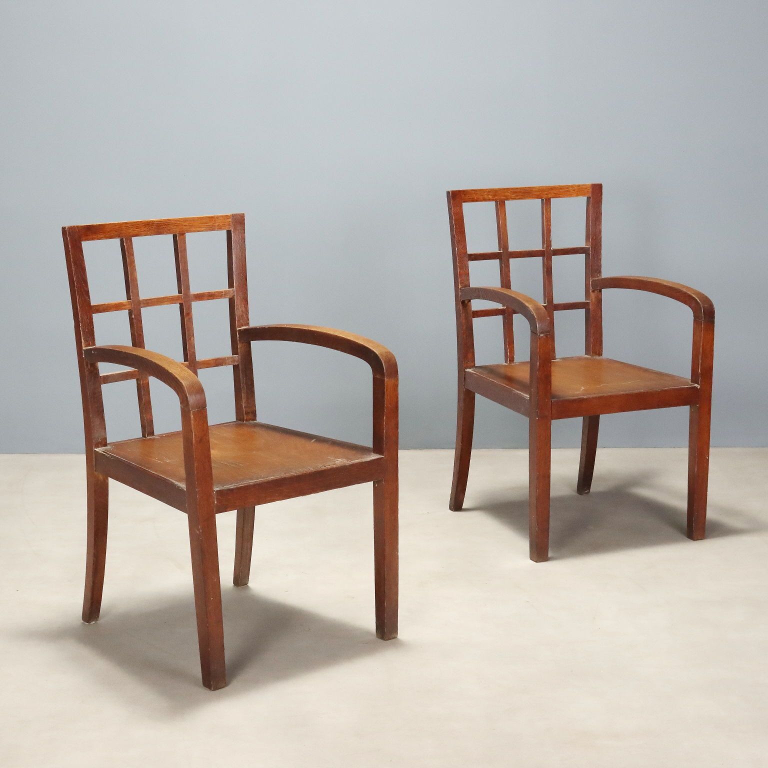 Paire de fauteuils Art déco en chêne, Italie, XXe siècle