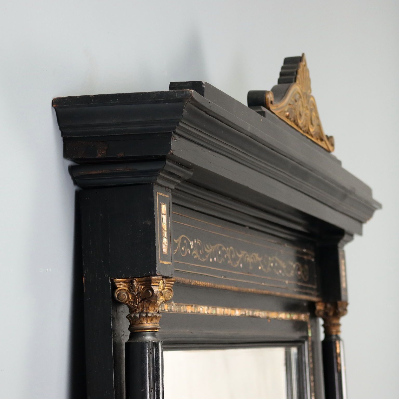 Miroir d'époque en bois ébénisé Inalys, Italie, XIXe siècle photo 840.0