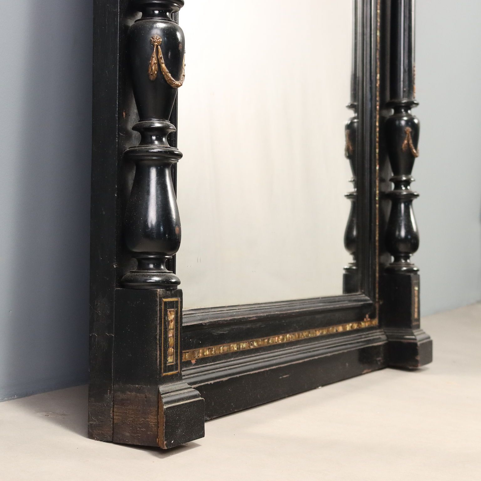 Miroir d'époque en bois ébénisé Inalys, Italie, XIXe siècle photo vintage