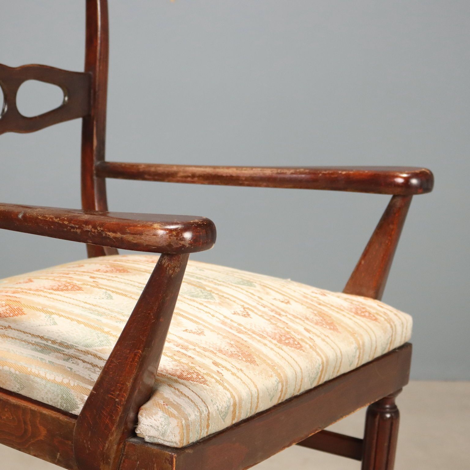 Petit fauteuil en hêtre teinté acajou photo for sale