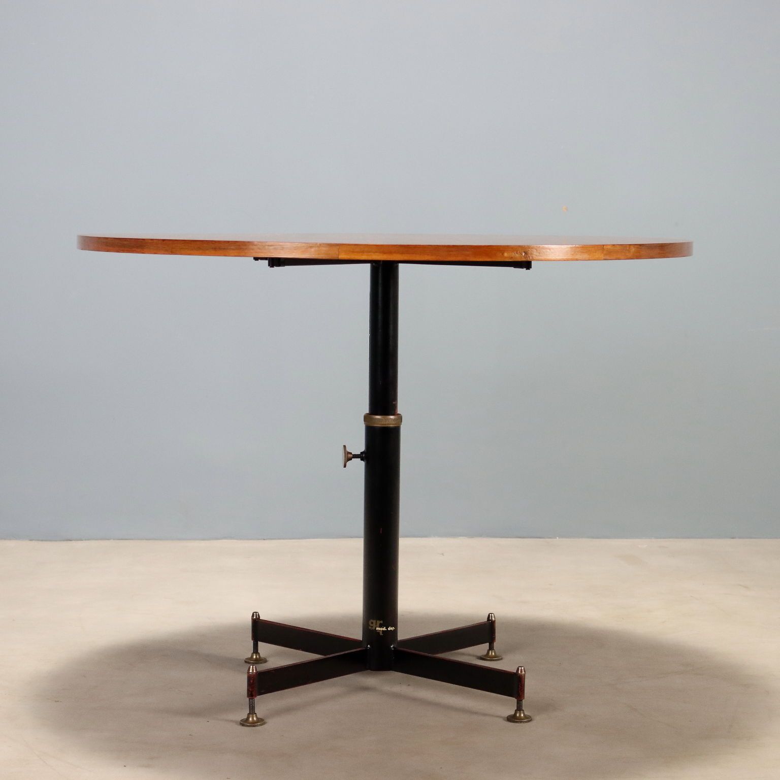 Vintage salontafel uit de jaren 1960 photo for sale