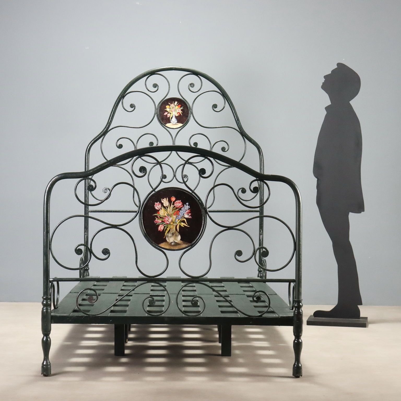 Lit simple en fer forgé photo furniture