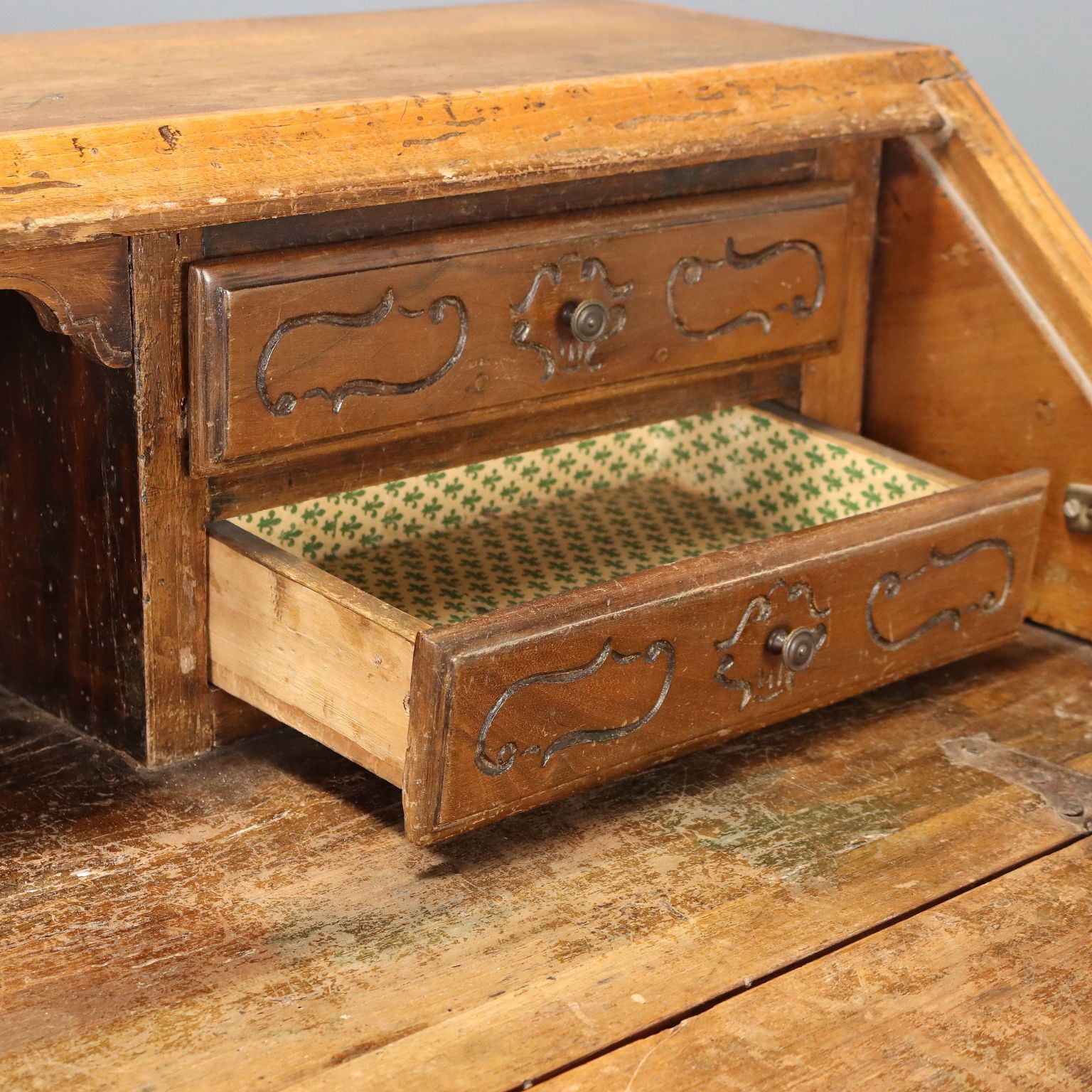 Secrétaire d'époque à abattant en bois ébénisé, 6 tiroirs, XVIIIe siècle photo buy