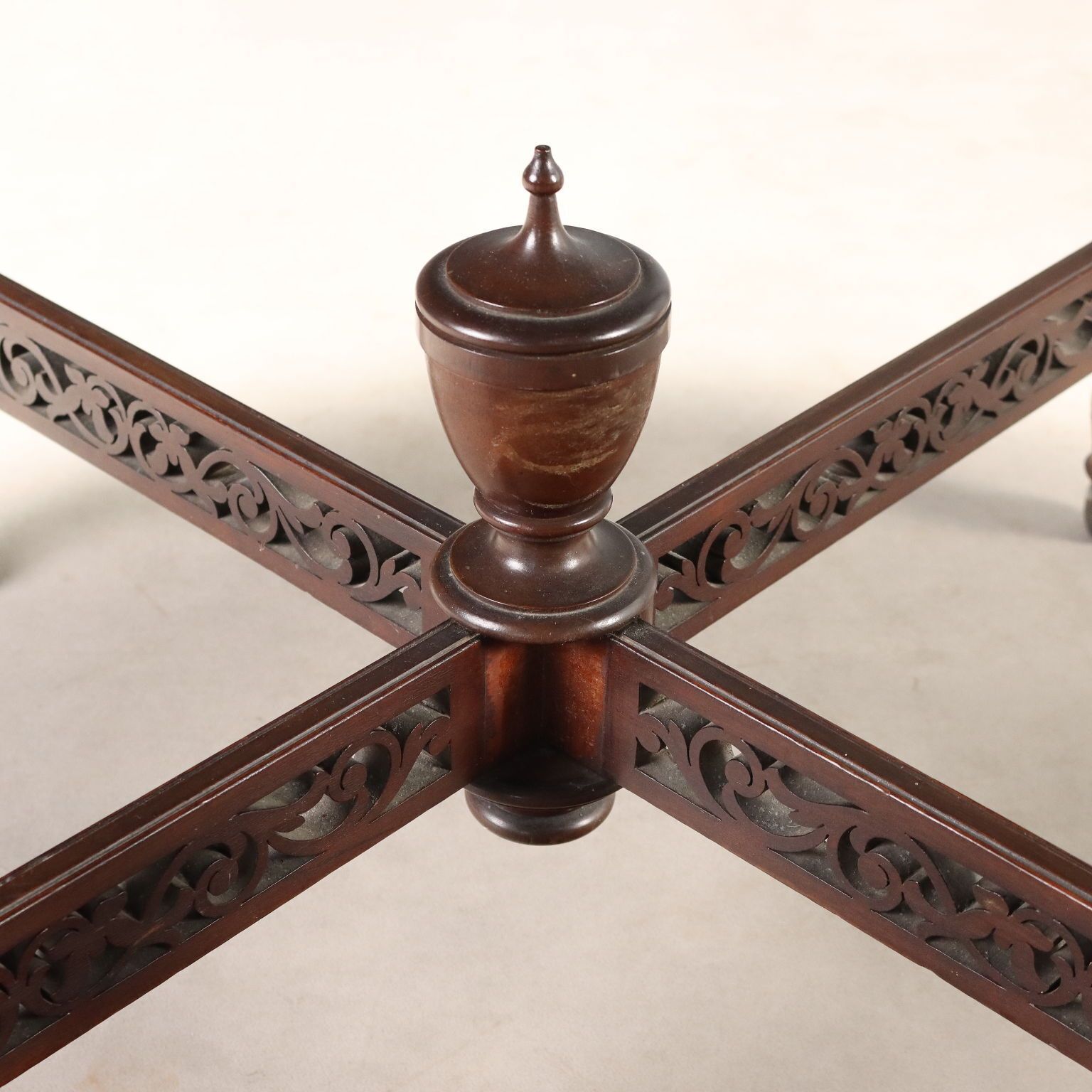 Ronde Mahonie Tafel   Engeland Begin 20e Eeuw photo buy
