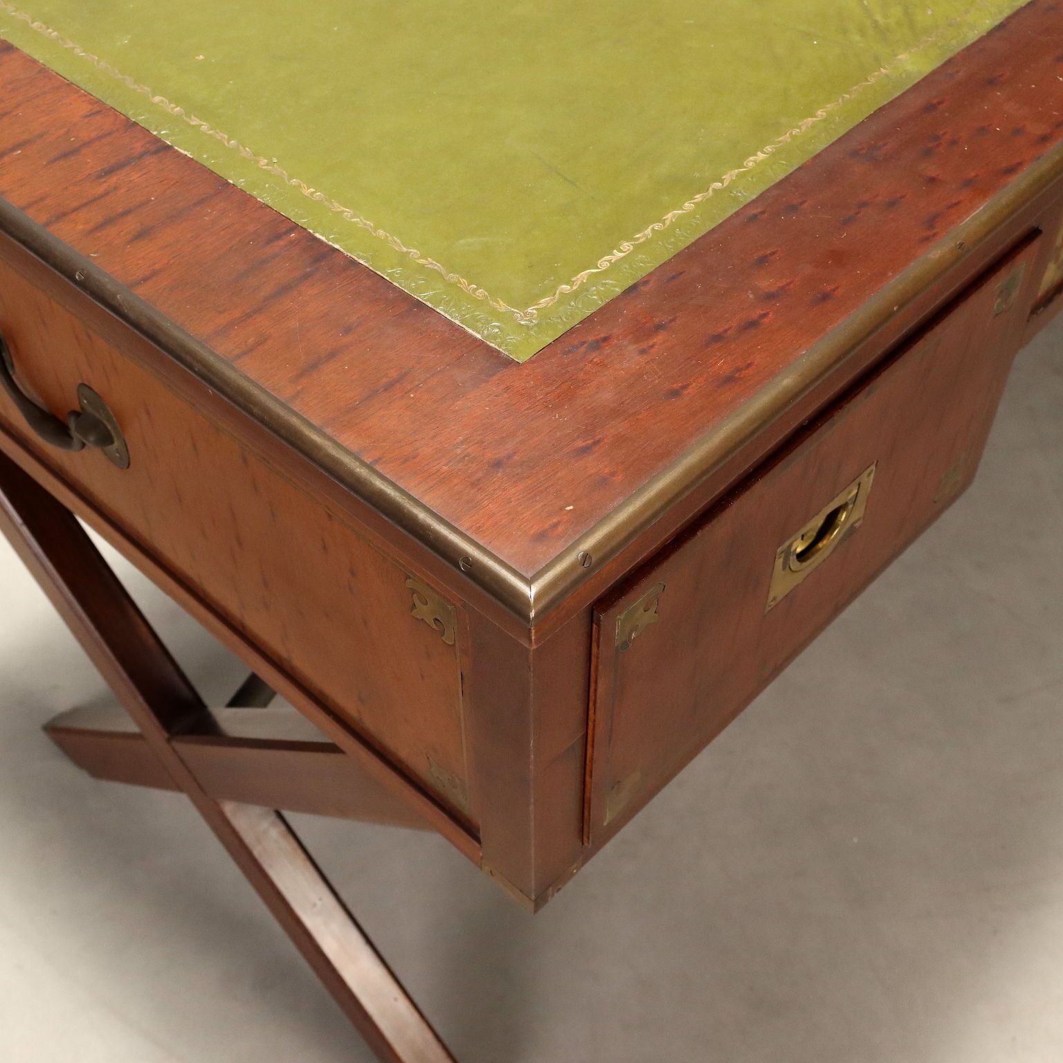 photo for sale Mahonie Schrijftafel in Engelse Marinestijl