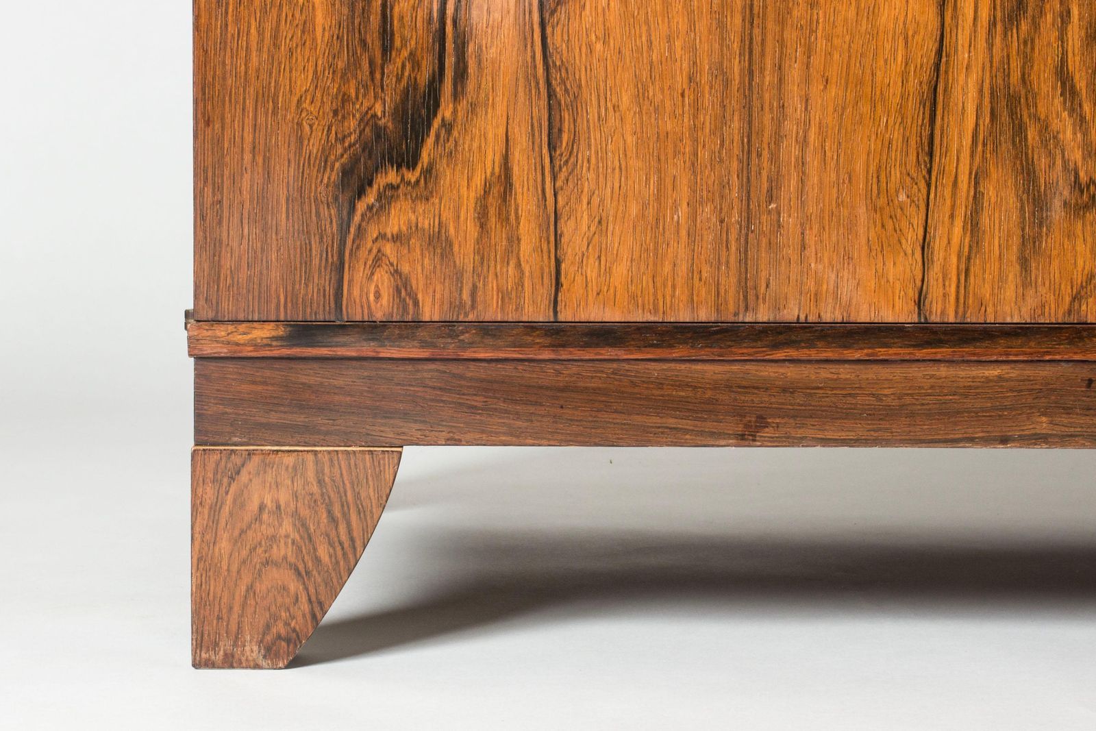 Scandinavisch functionalistisch dressoir van Carl Malmsten, Zweden, jaren 1930 photo Meubels