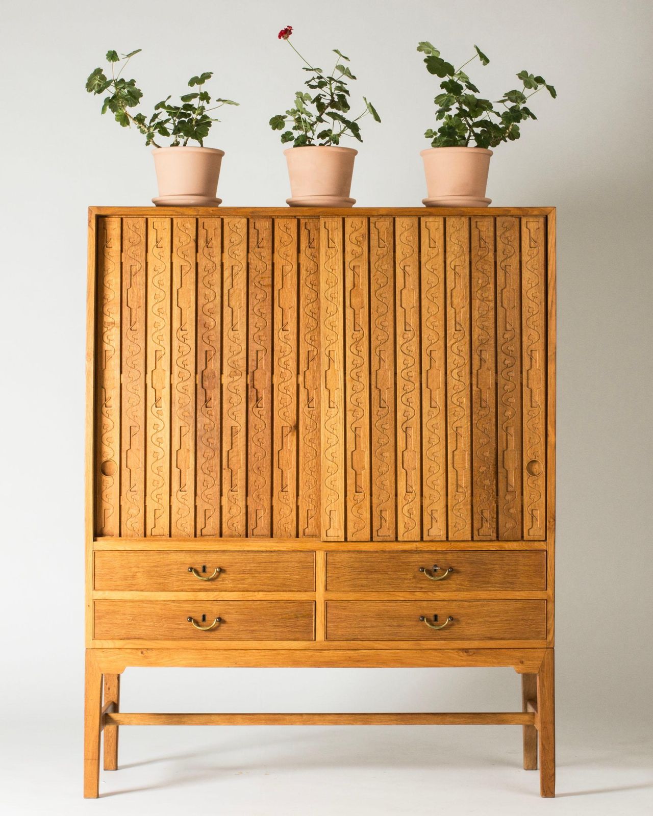 Scandinavian Modern eikenhouten kast, Hans J. Wegner, Mikael Laursen, Denemarken, jaren 1950 photo buy