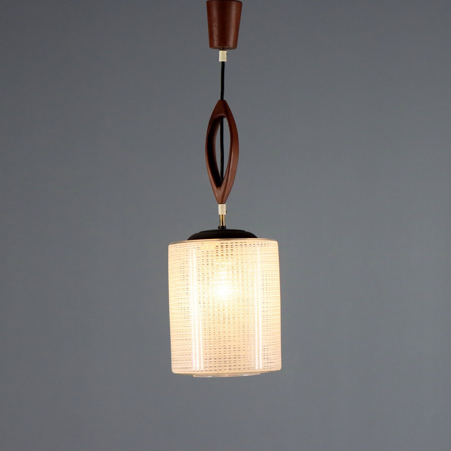 Plafonnier vintage en bois et verre, Italie, années 1960-1970