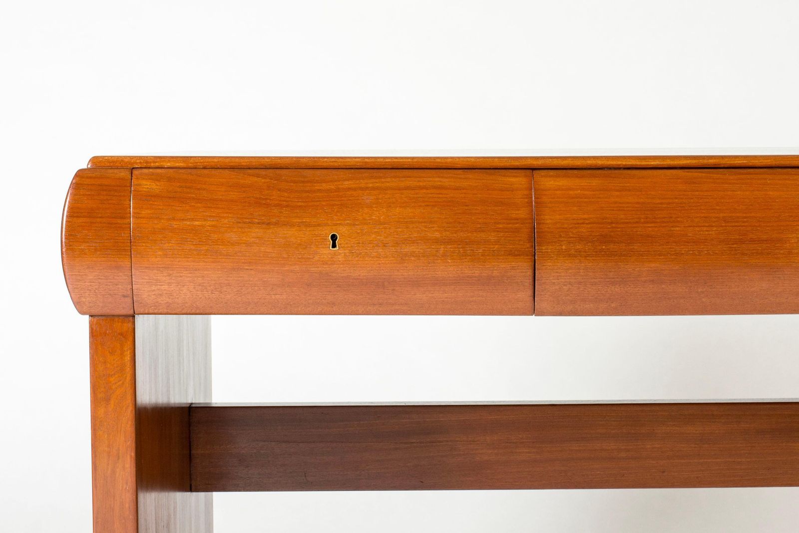 Bureau danois moderne Ernst Kühn, Lysberg, Hansen & Therp, Danmark, années 1930, par Ernst Kühn photo Mobilier