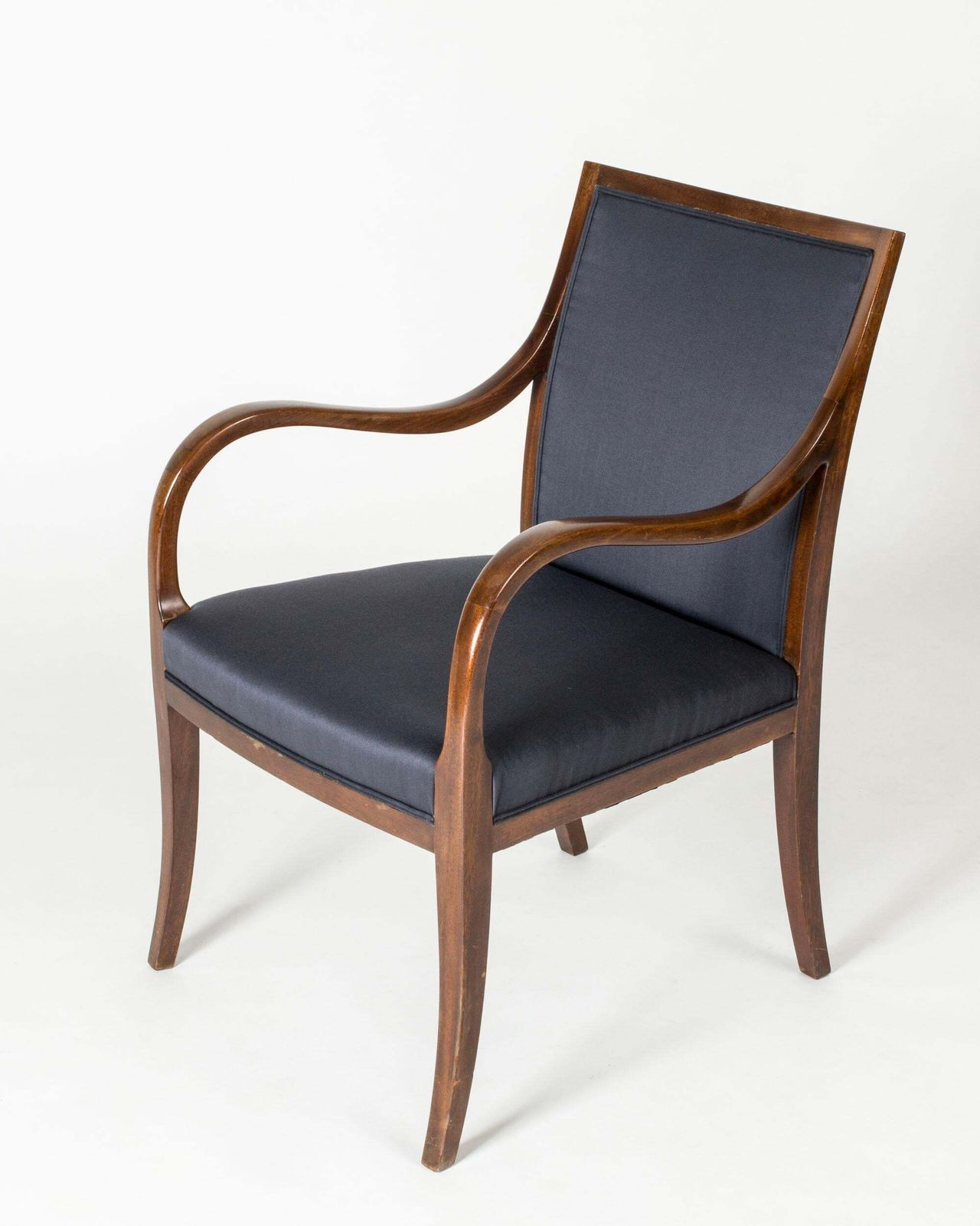 Scandinavian Vintage Lounge Chairs By Frits Henningsen, Denmark, 1940s photo for sale