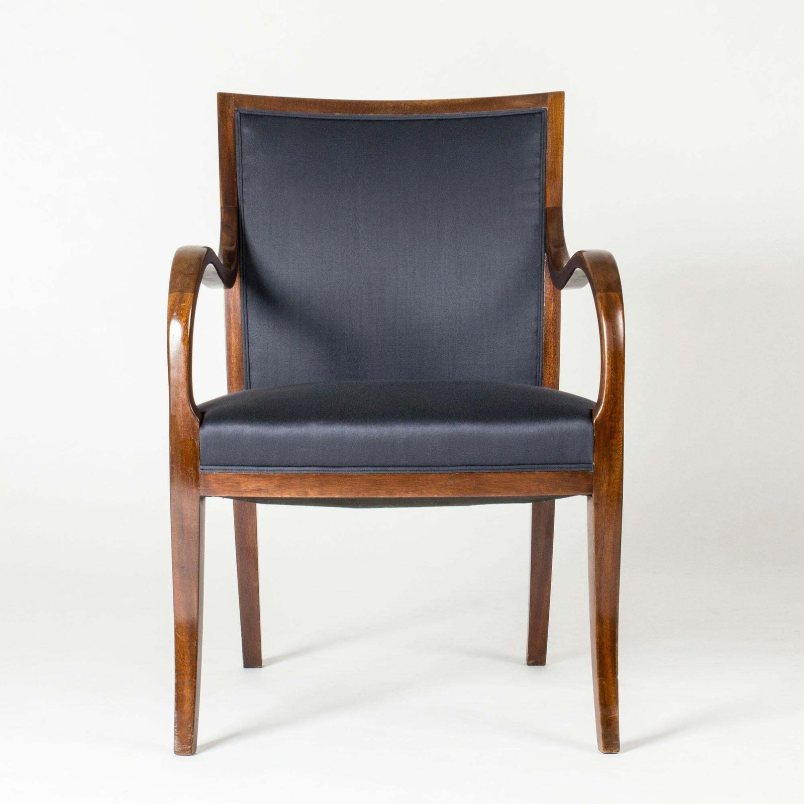Scandinavian Vintage Lounge Chairs By Frits Henningsen, Denmark, 1940s photo vintage