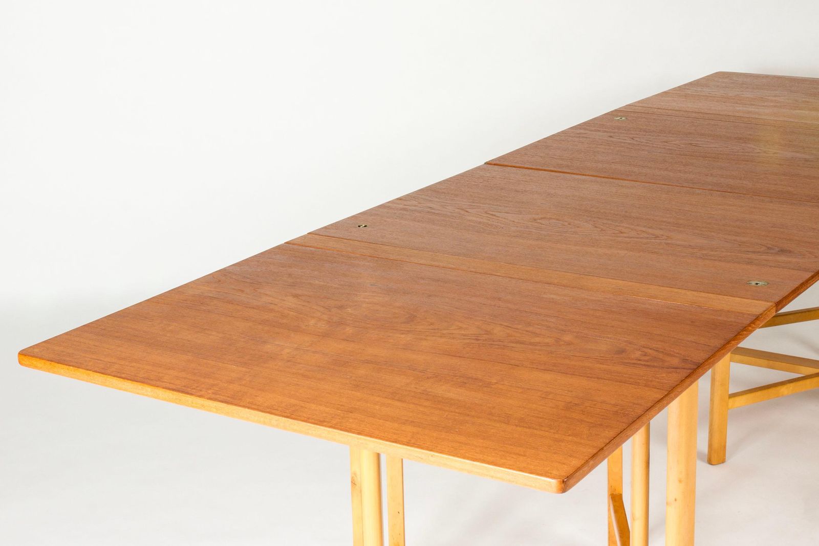 Meubels Maria eettafel van Bruno Mathsson, teak en beuk, jaren 1930, Zweden photo