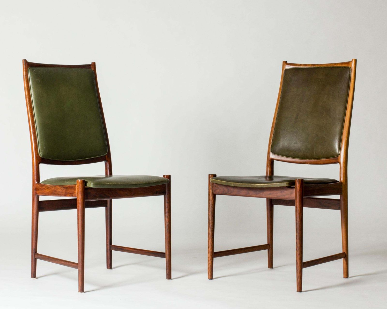 photo furniture Chaises de salle à manger mid-century Torbjørn Afdal, Bruksbo, Norvège, années 1960, lot de huit